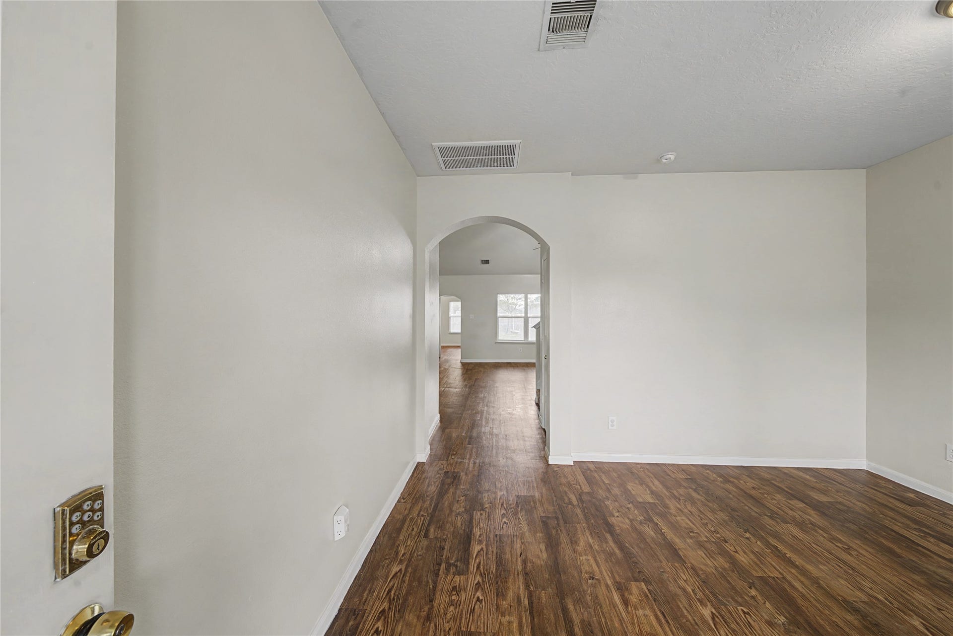 1111 Auburn View Lane, Fresno, TX 77545 First View inside the home