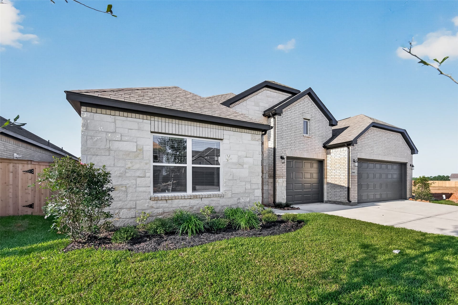 1048 Apple Ridge Road, Magnolia, TX 77355
