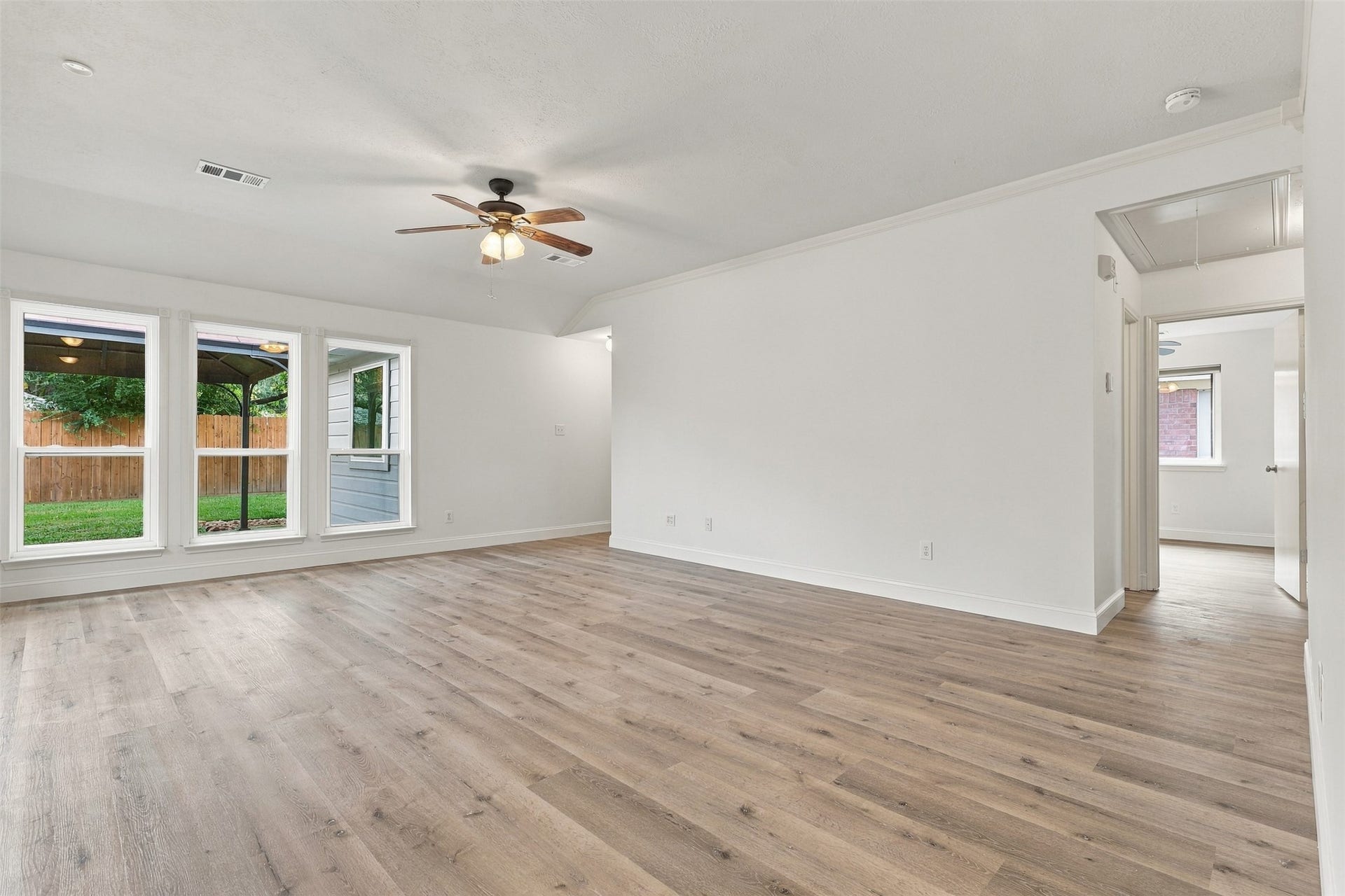 1431 W Welsford Drive, Spring, TX 77386 1431 W Welsford Drive, Spring, TX 77386