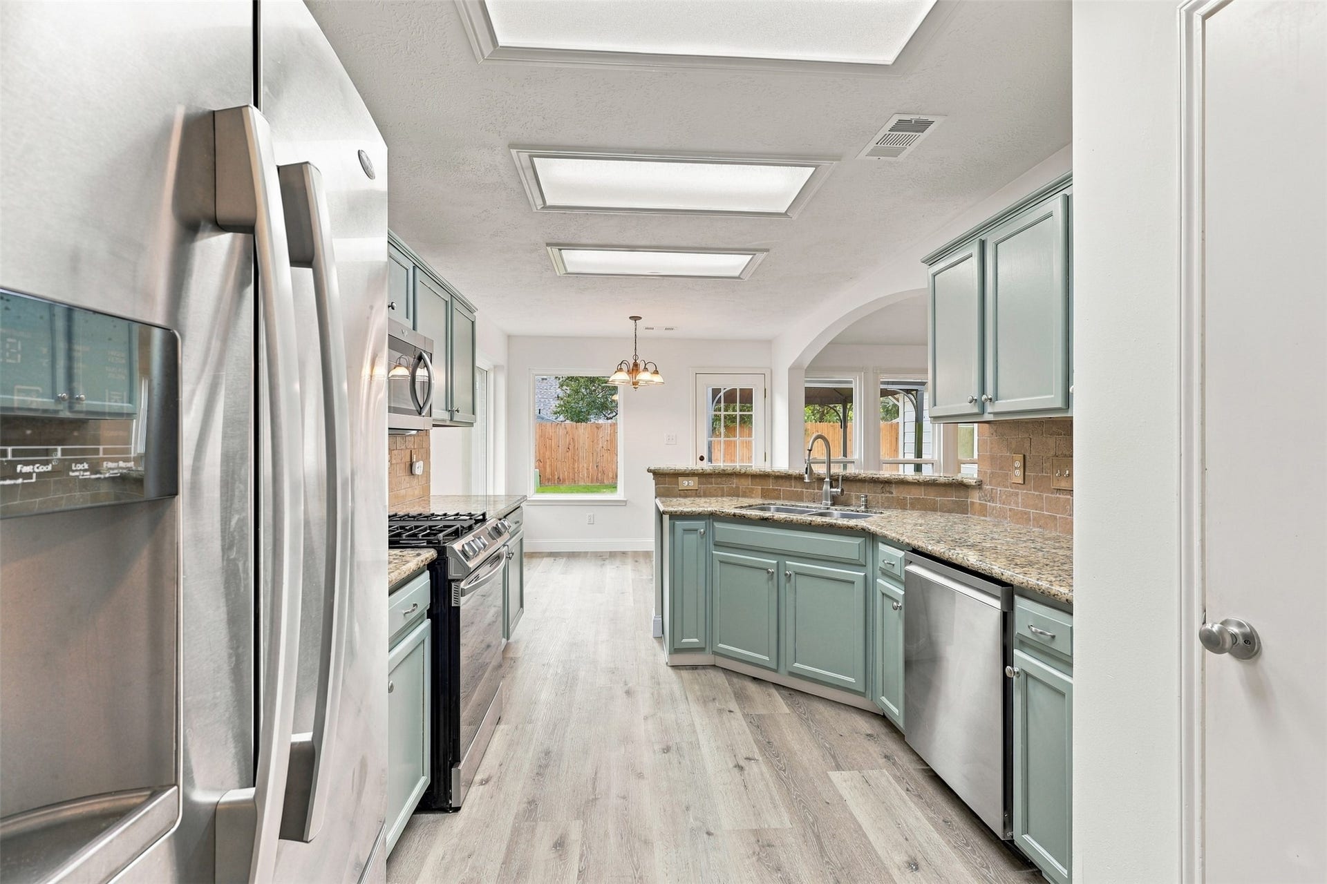 1431 W Welsford Drive, Spring, TX 77386 1431 W Welsford Drive, Spring, TX 77386