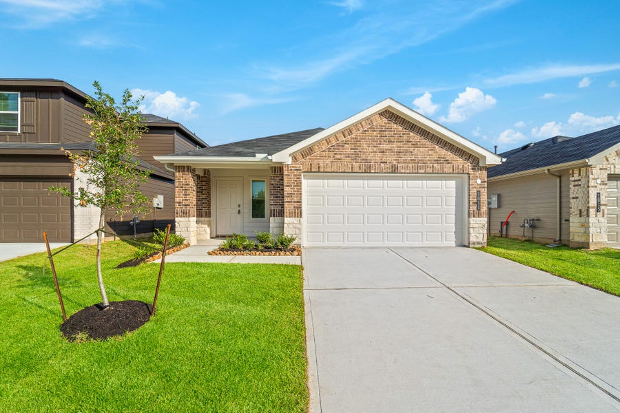 Property photo for 1011 Vilana Ridge Lane, Houston, TX