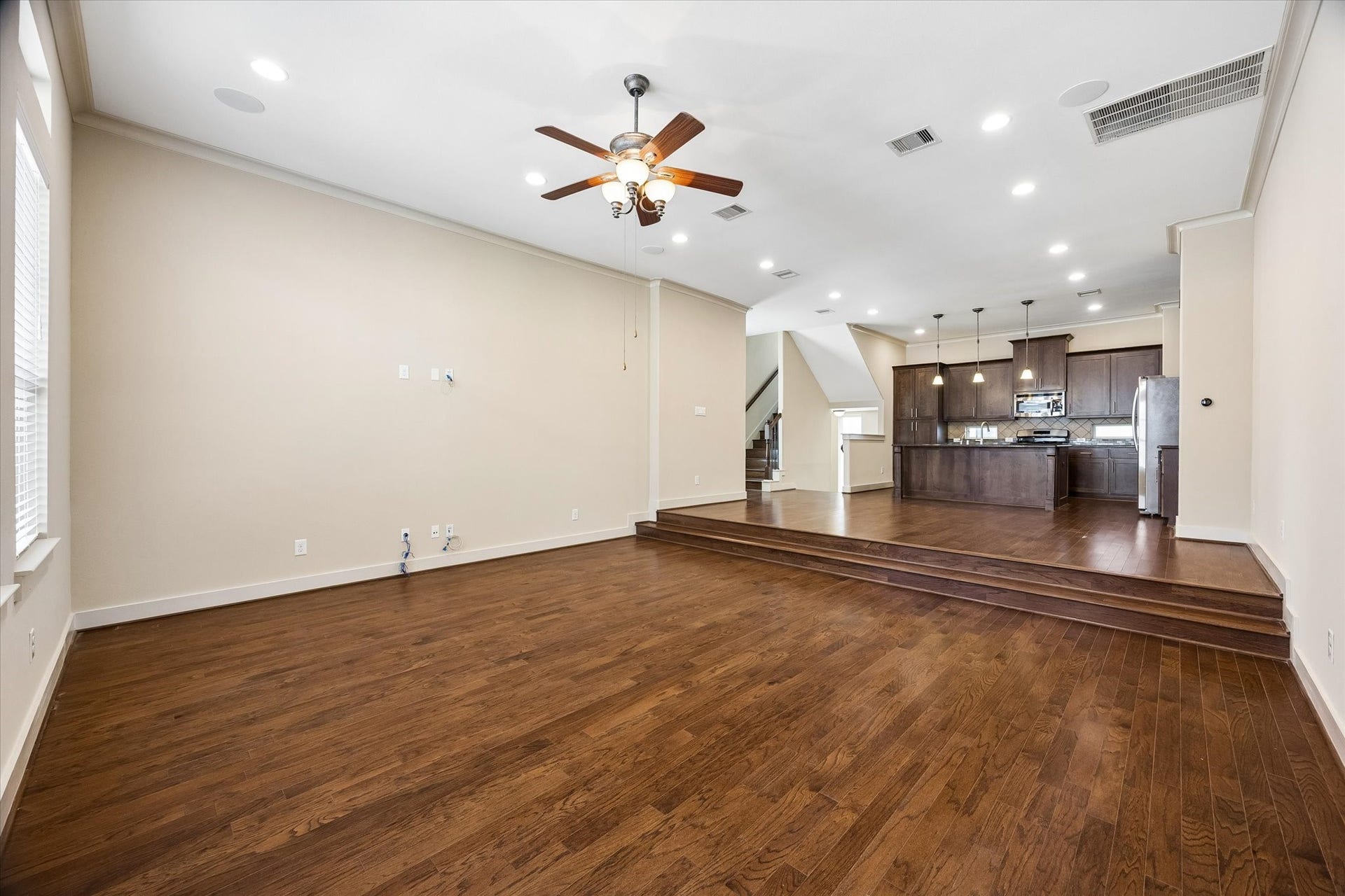 1209 Nelson Falls Lane, Houston, TX 77008 Living Room