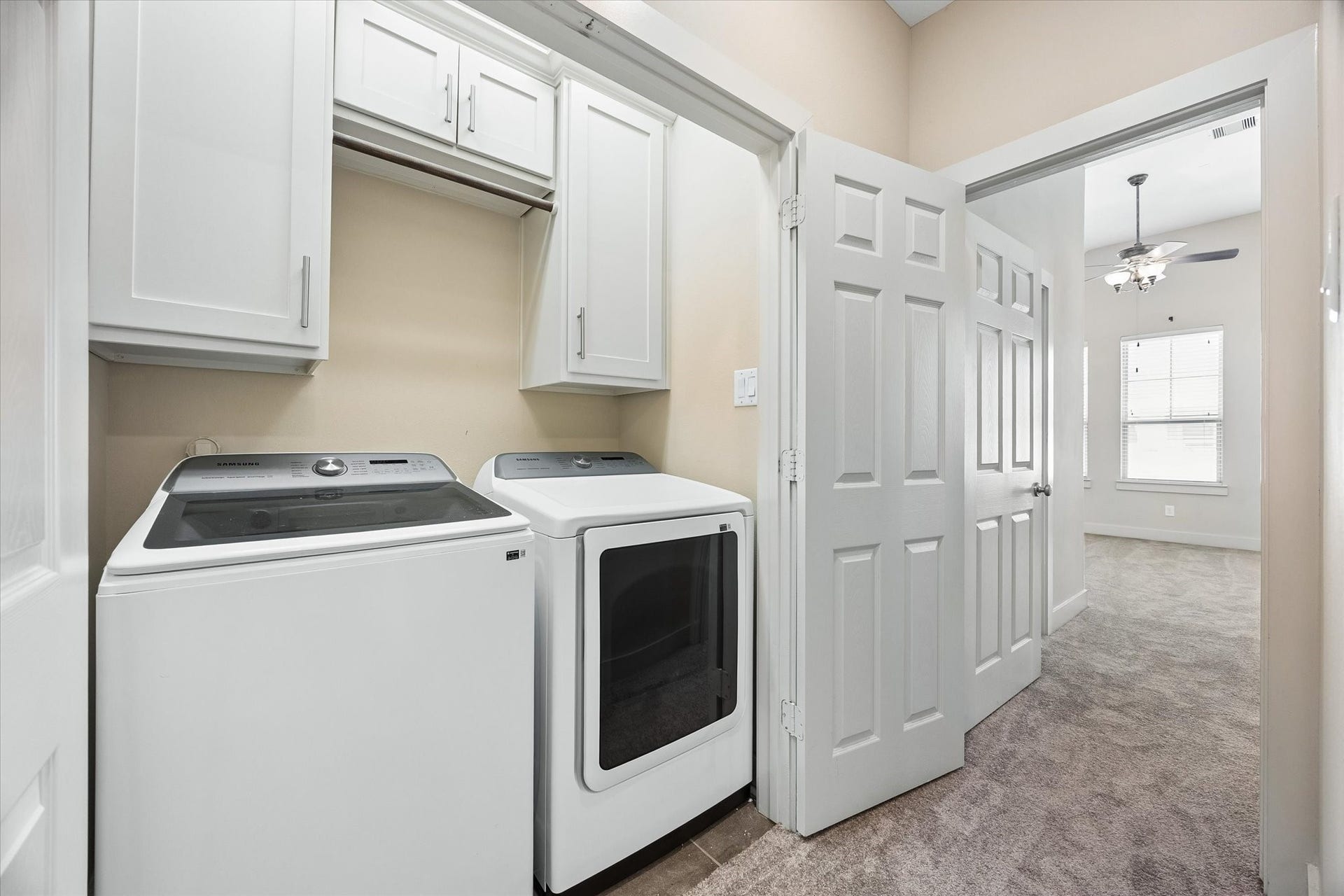 1209 Nelson Falls Lane, Houston, TX 77008 Laundry
