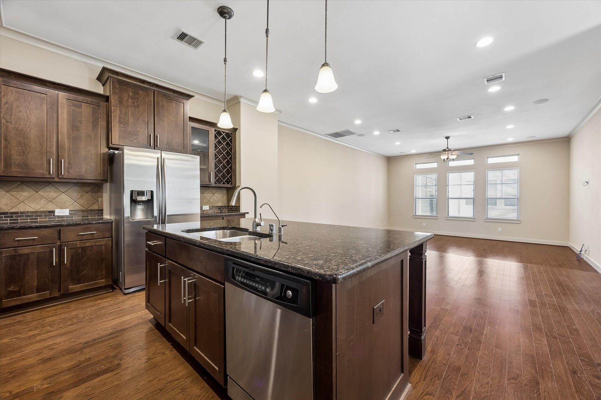1209 Nelson Falls Lane, Houston, TX 77008 Common Area
