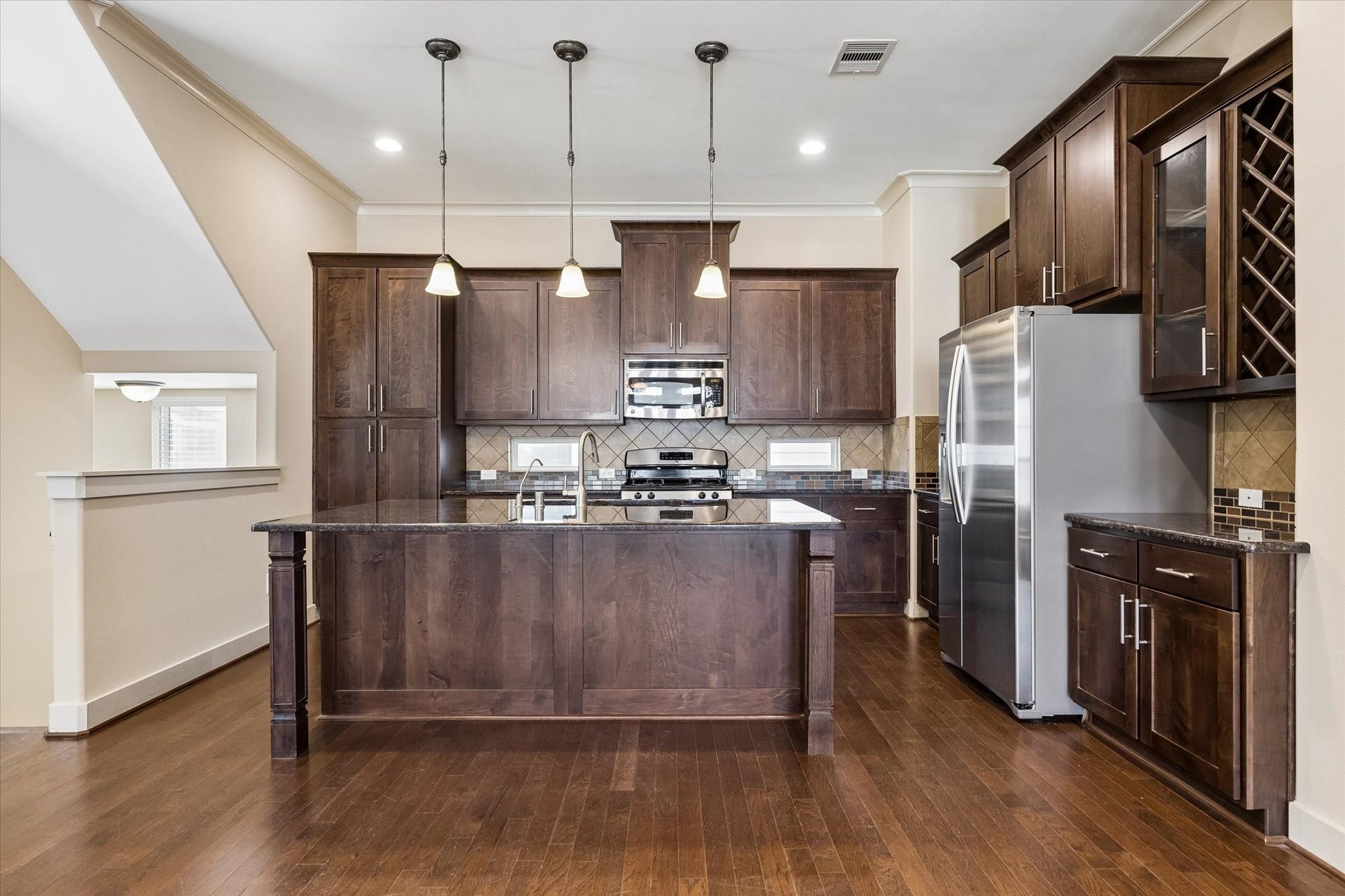 1209 Nelson Falls Lane, Houston, TX 77008 Kitchen