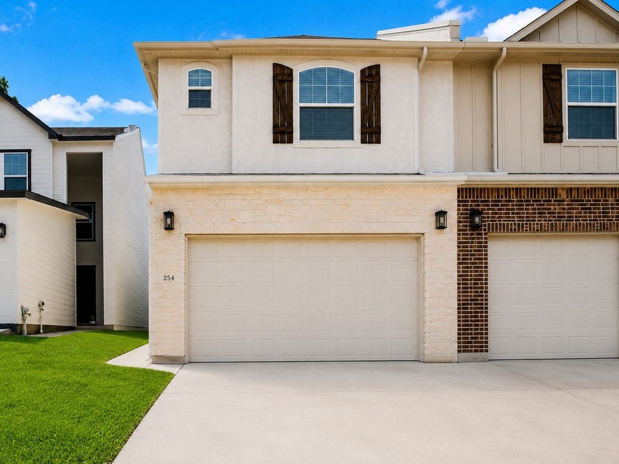 Property photo for 254 Capetown, Montgomery, TX