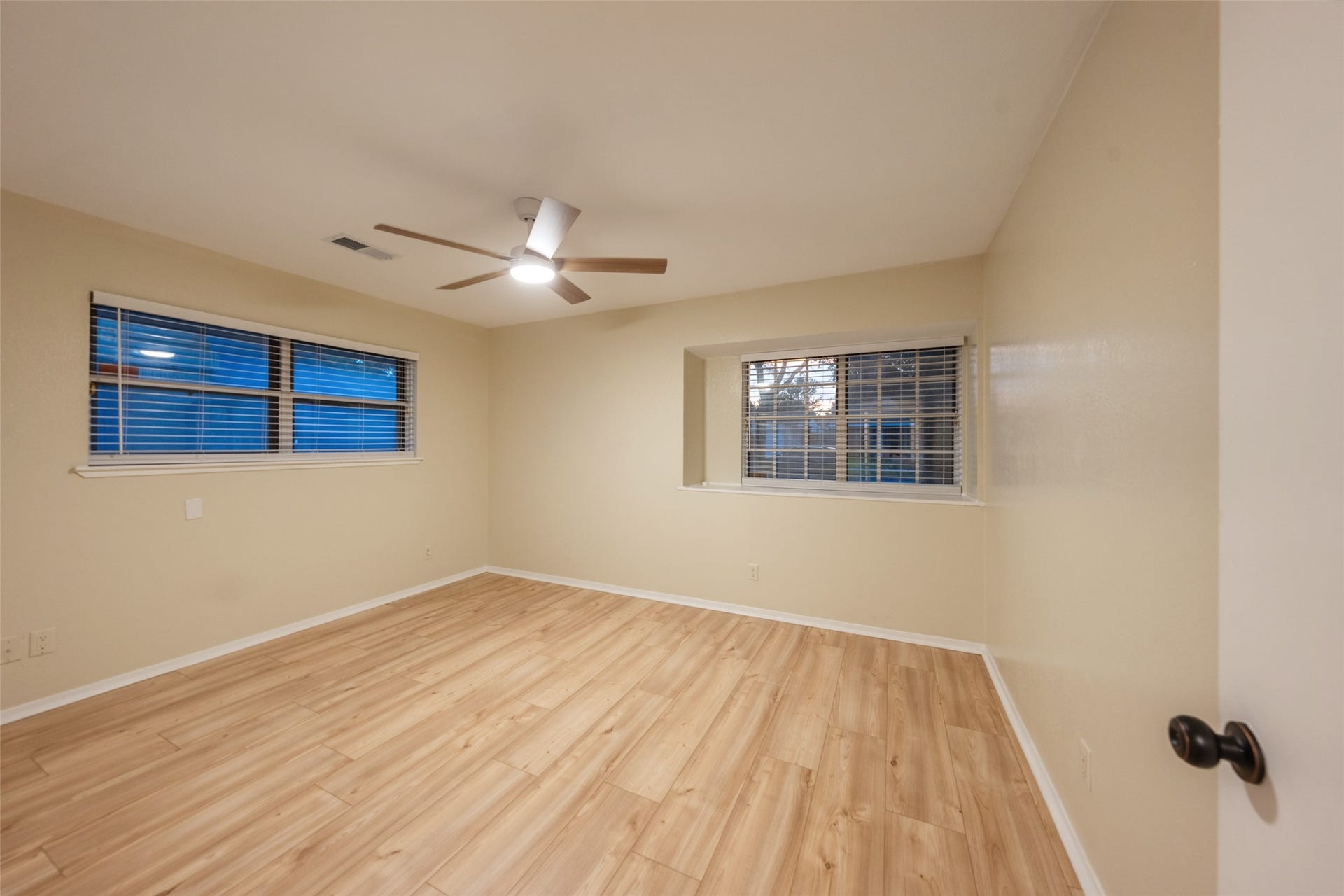 2907 Dewberry Lane, Pasadena, TX 77502 2907 Dewberry Lane, Pasadena, TX 77502