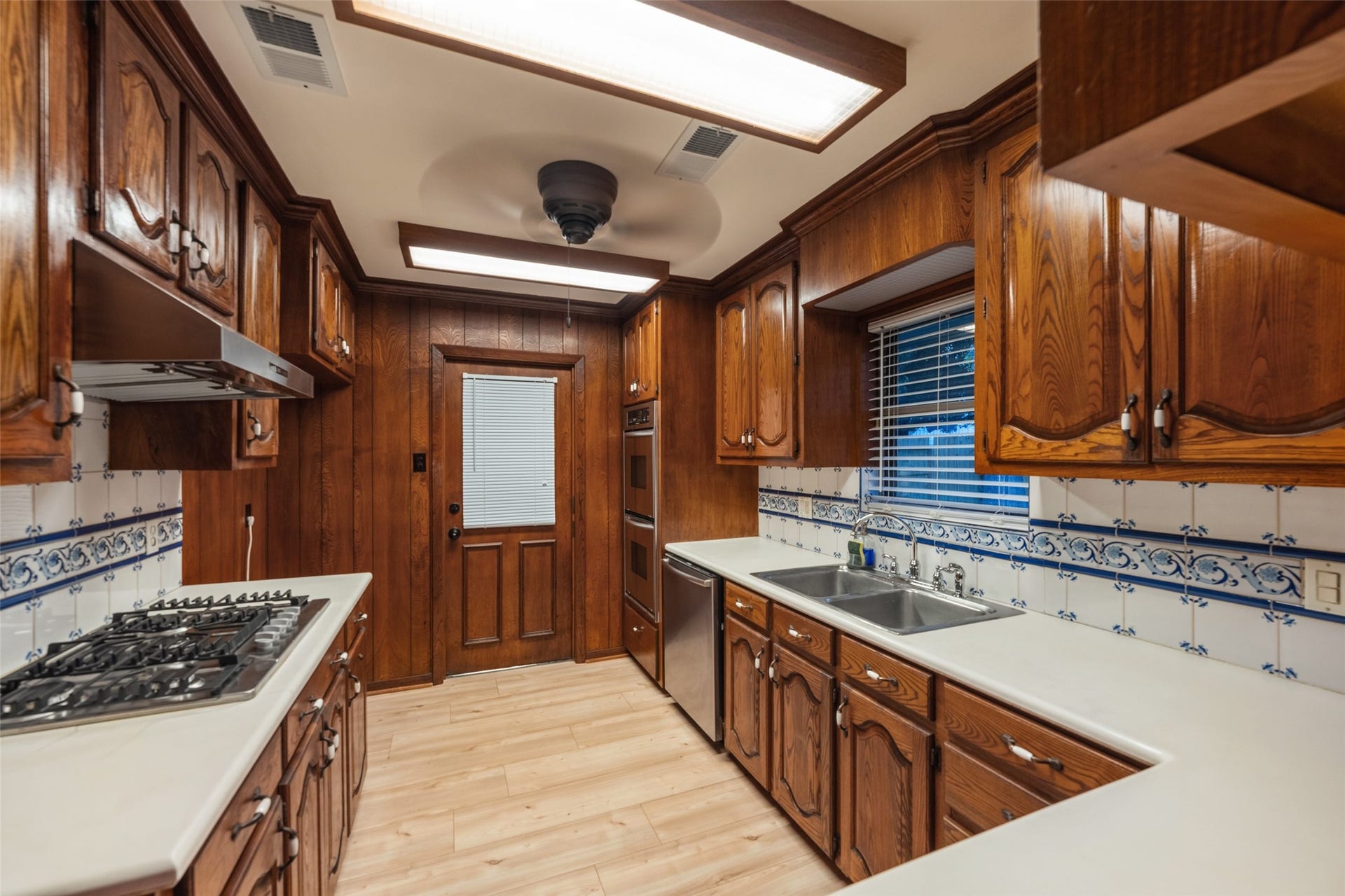 2907 Dewberry Lane, Pasadena, TX 77502 2907 Dewberry Lane, Pasadena, TX 77502