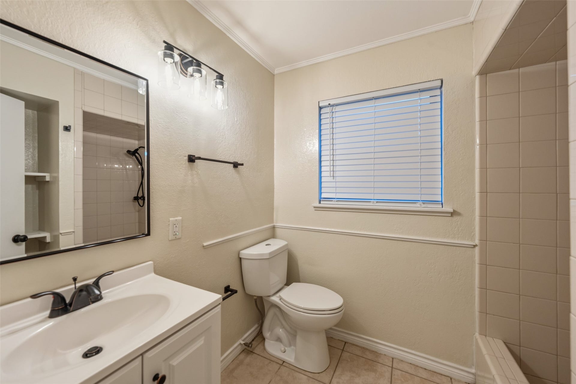 2907 Dewberry Lane, Pasadena, TX 77502 2907 Dewberry Lane, Pasadena, TX 77502