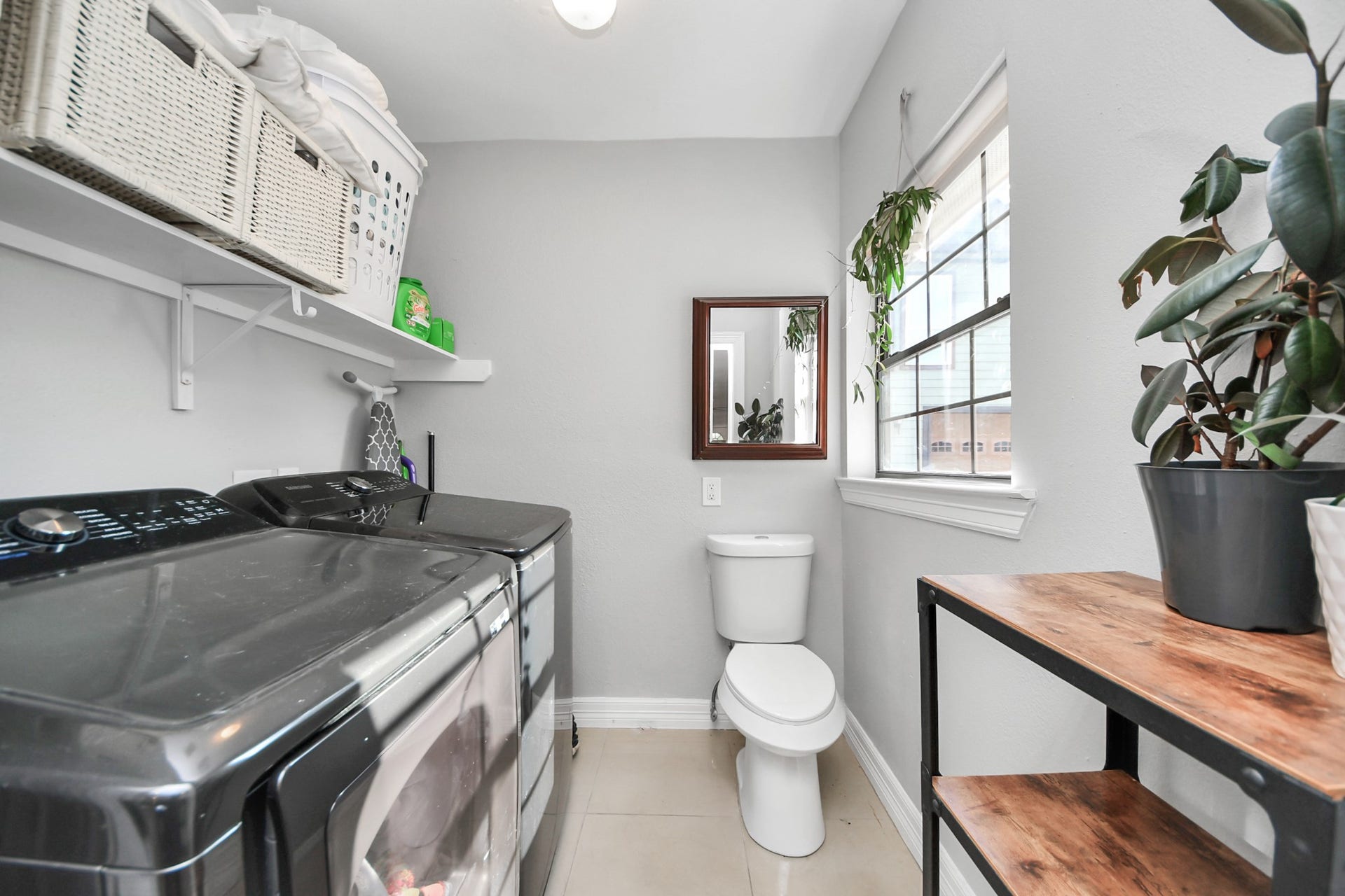 1561 Scharpe Street, #A, Houston, TX 77023 1561 Scharpe Street, #A, Houston, TX 77023