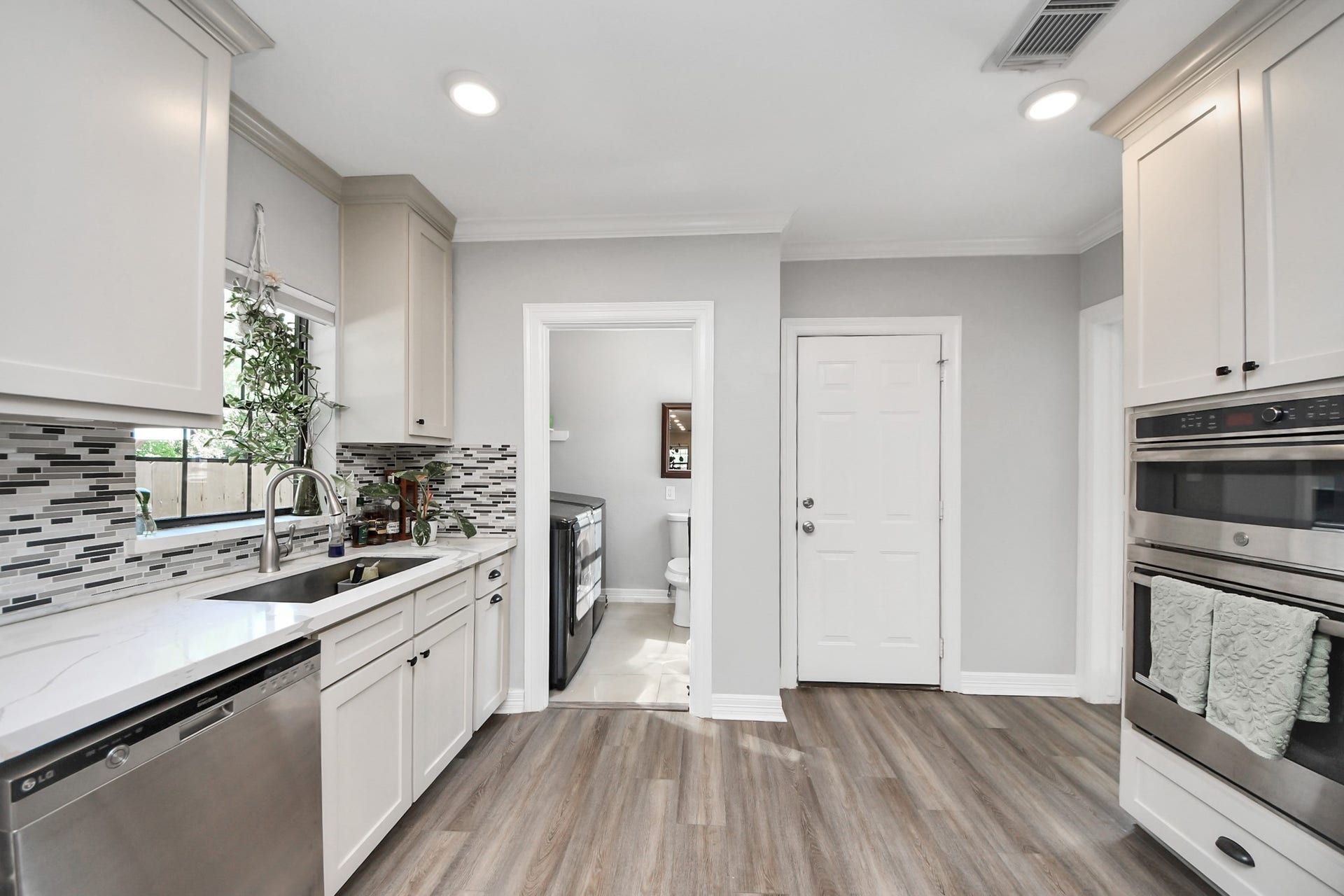 1561 Scharpe Street, #A, Houston, TX 77023 1561 Scharpe Street, #A, Houston, TX 77023