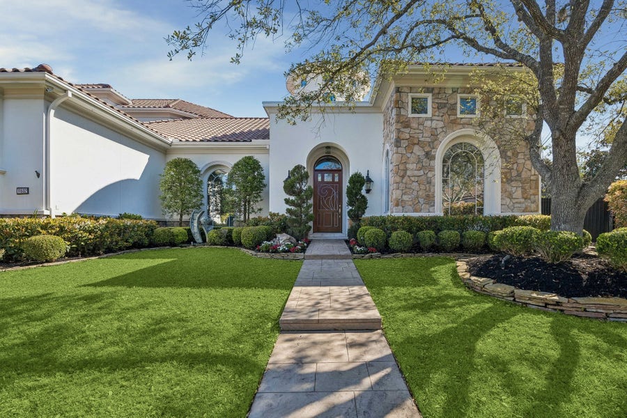 Property photo for 11602 Versailles Lakes Lane, Houston, TX