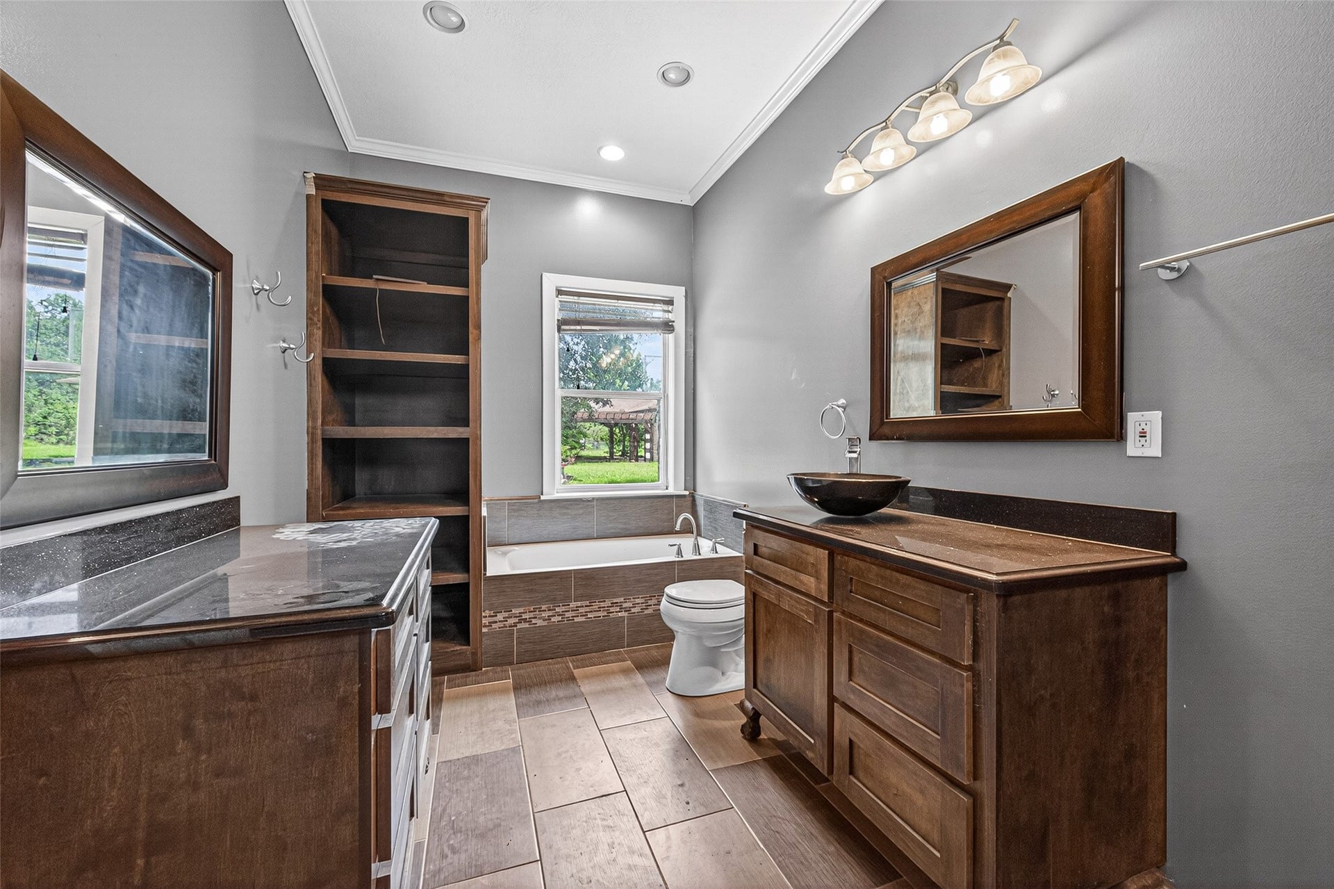 323 E Palm Street, Fresno, TX 77545 323 E Palm Street, Fresno, TX 77545