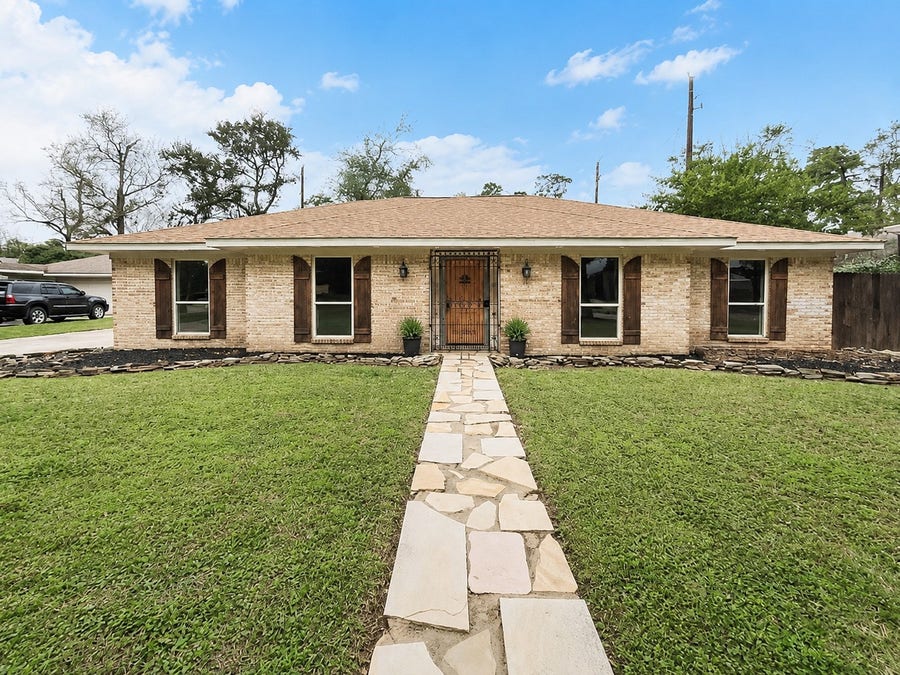 Property photo for 25419 Elm Creek Drive, Spring, TX