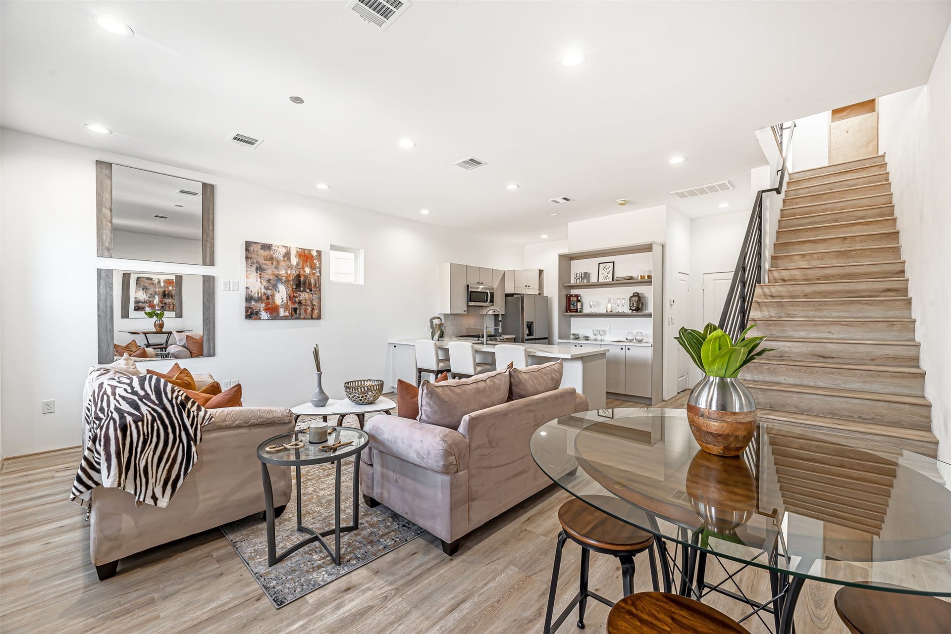 15000 S Richmond Avenue, #5, Houston, TX 77082 15000 S Richmond Avenue, #5, Houston, TX 77082