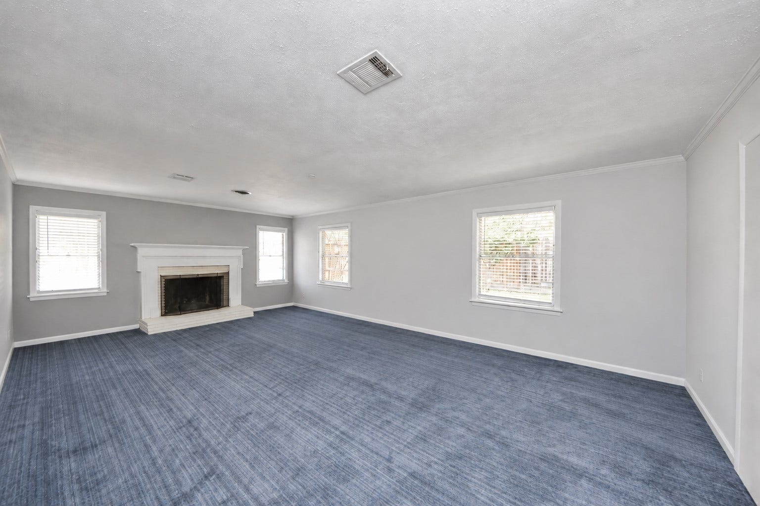 5631 San Felipe Street, Houston, TX 77056 5631 San Felipe Street, Houston, TX 77056