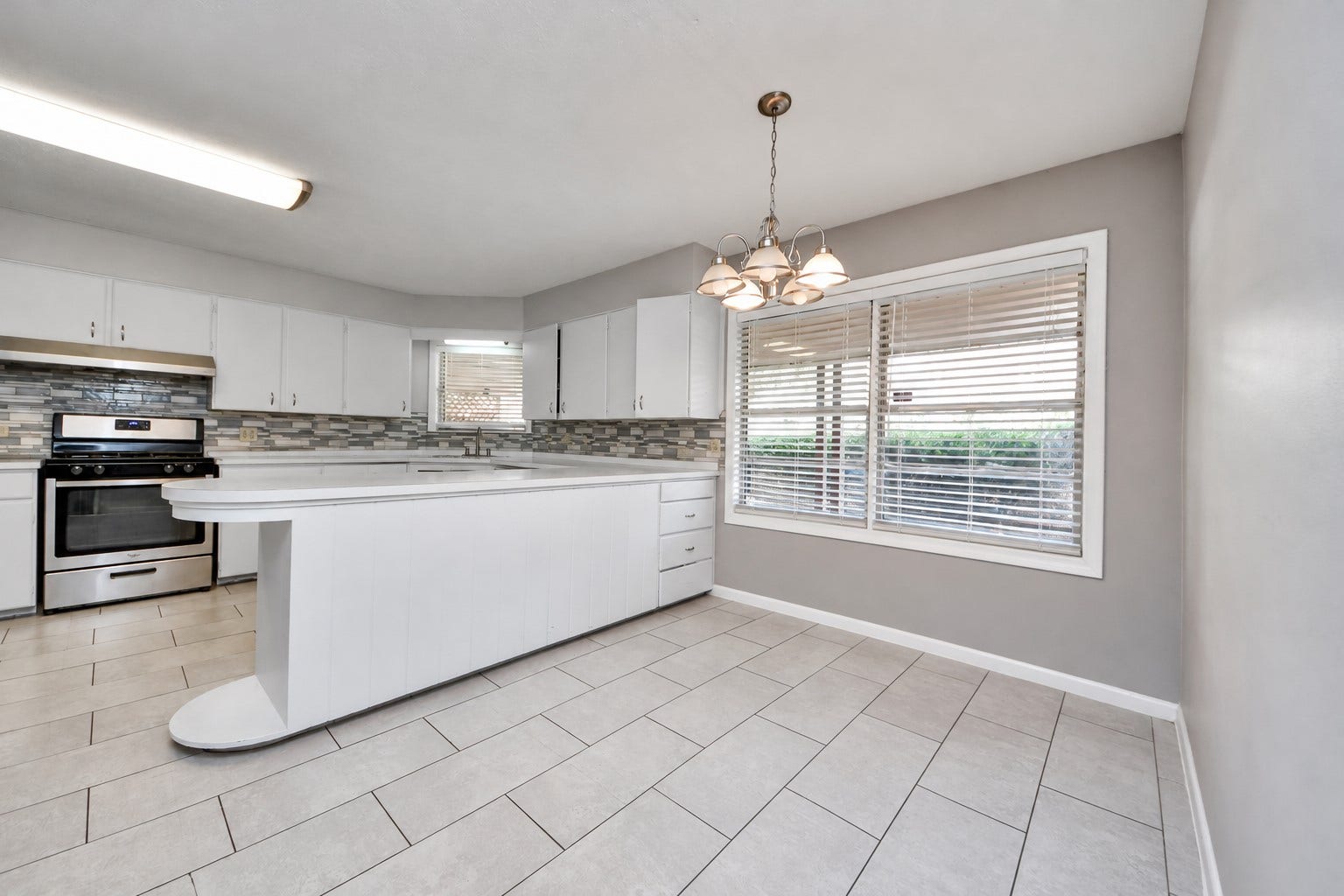 5631 San Felipe Street, Houston, TX 77056 5631 San Felipe Street, Houston, TX 77056