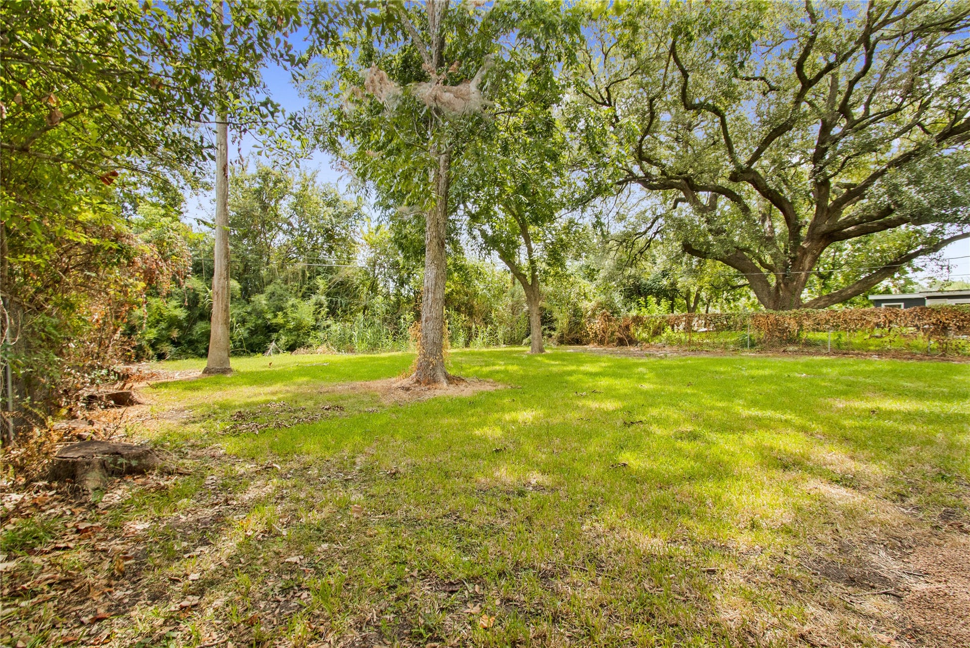 2803 S Houston Drive, La Marque, TX 77568 2803 S Houston Drive, La Marque, TX 77568