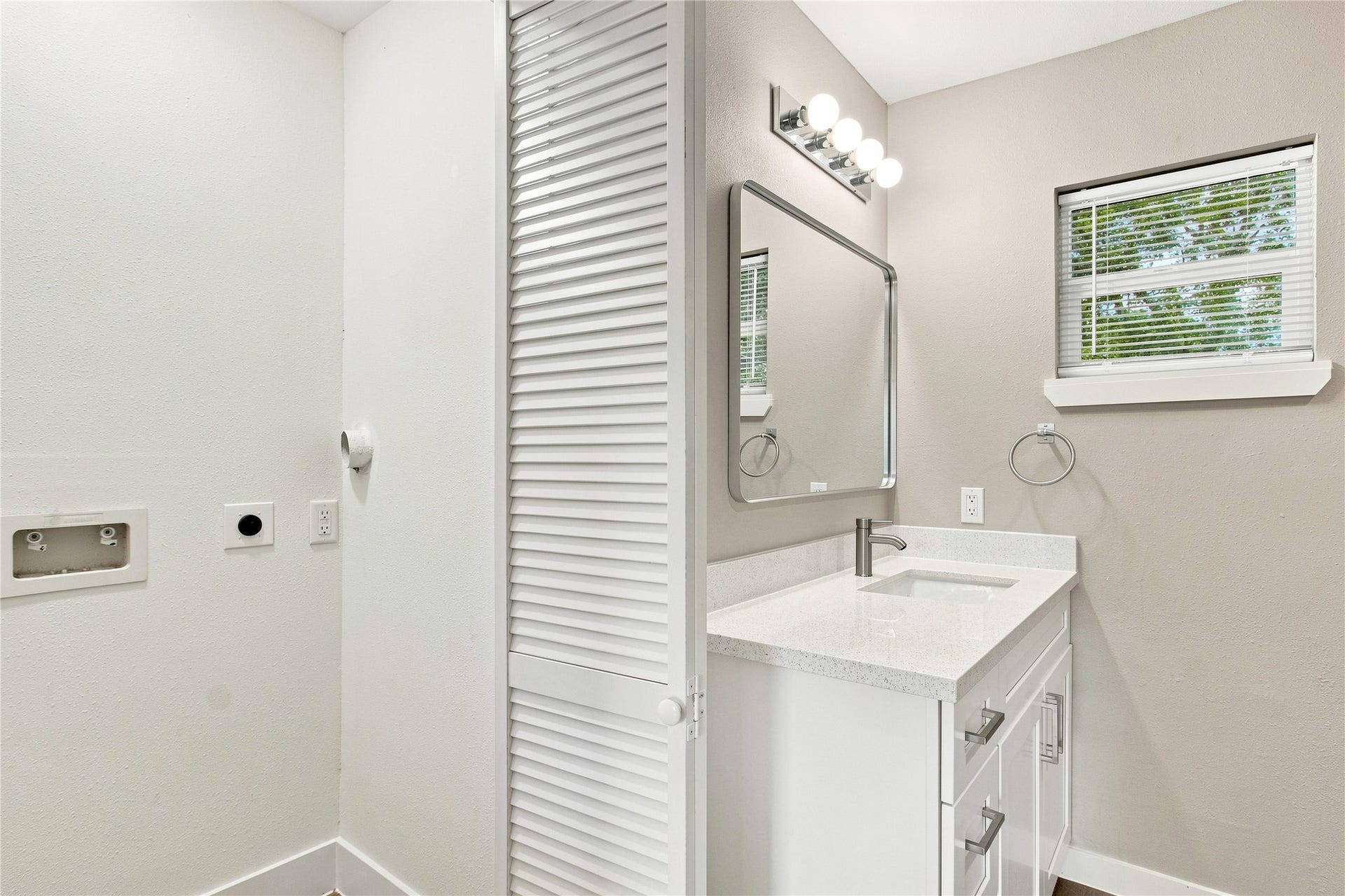 2803 S Houston Drive, La Marque, TX 77568 2803 S Houston Drive, La Marque, TX 77568