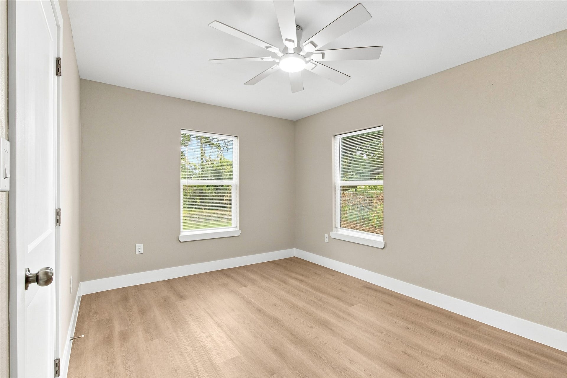 2803 S Houston Drive, La Marque, TX 77568 2803 S Houston Drive, La Marque, TX 77568