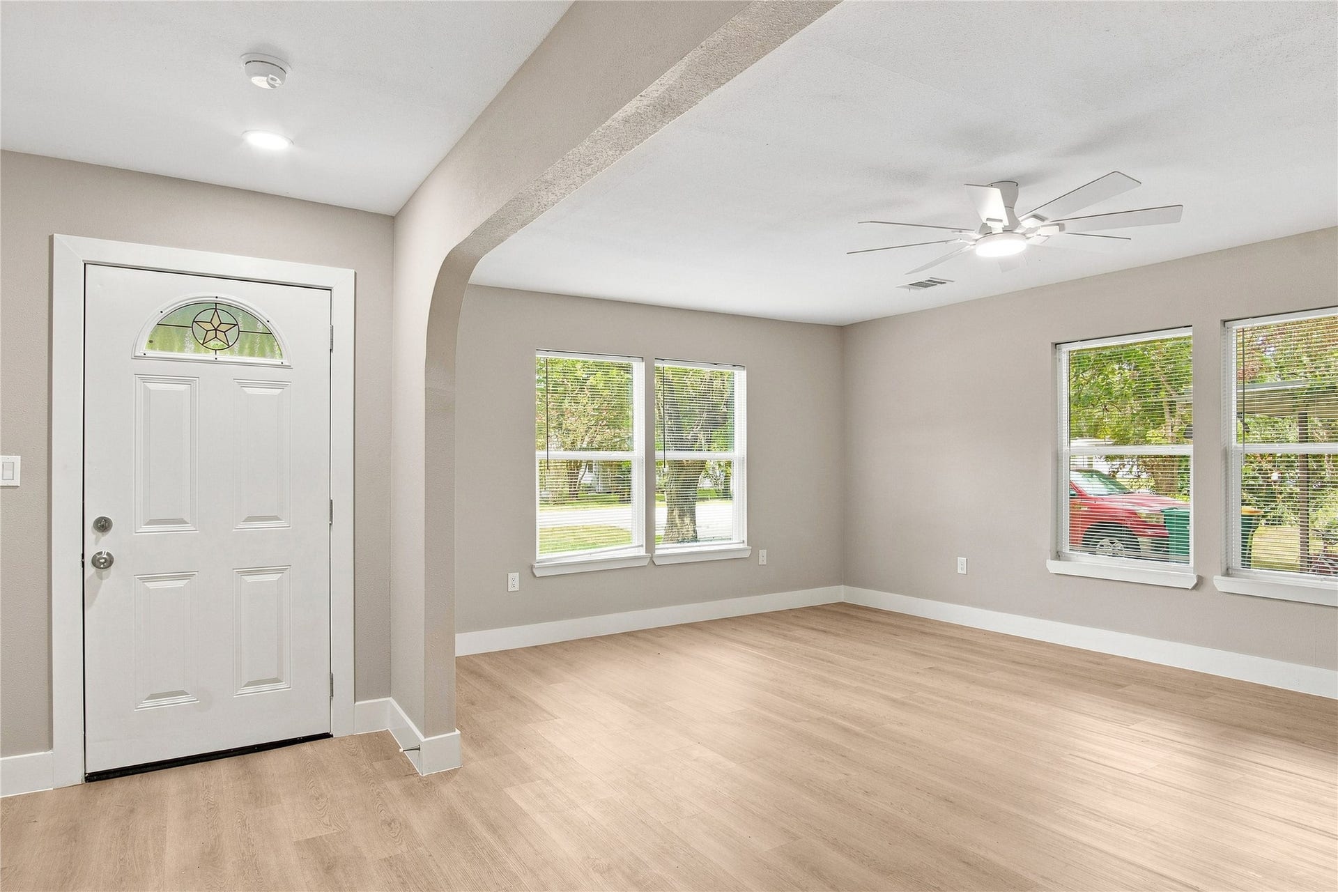 2803 S Houston Drive, La Marque, TX 77568 2803 S Houston Drive, La Marque, TX 77568
