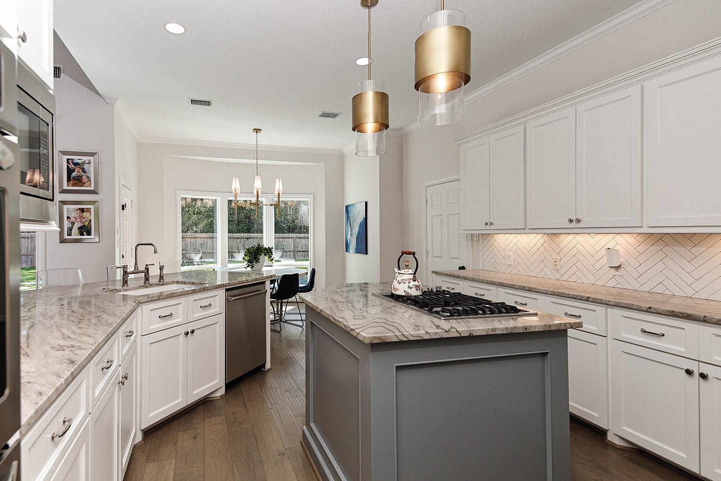 70 N Berryline Circle, The Woodlands, TX 77381