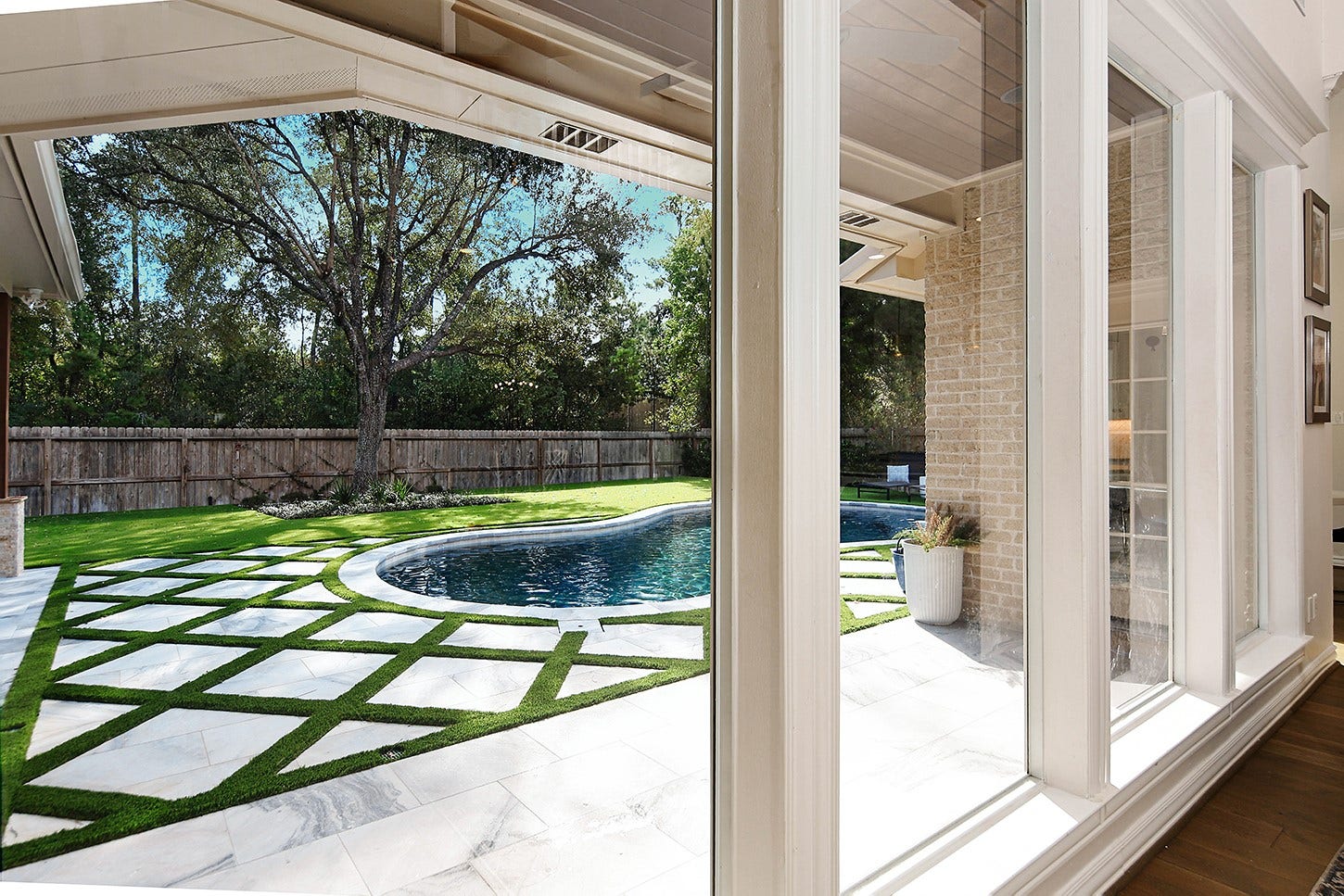 70 N Berryline Circle, The Woodlands, TX 77381