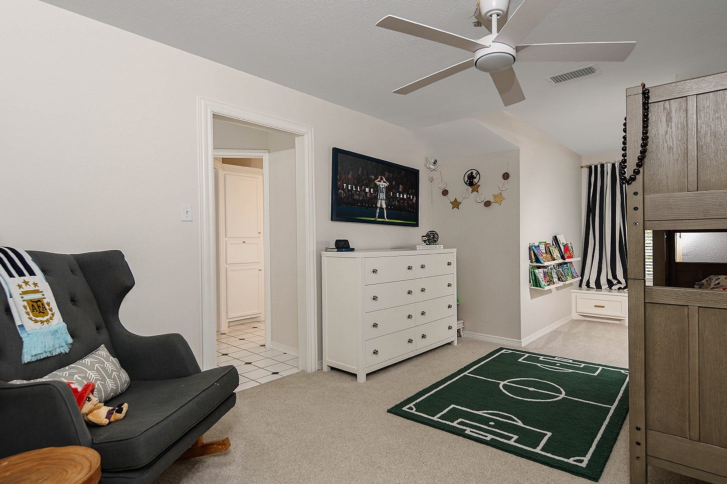 70 N Berryline Circle, The Woodlands, TX 77381