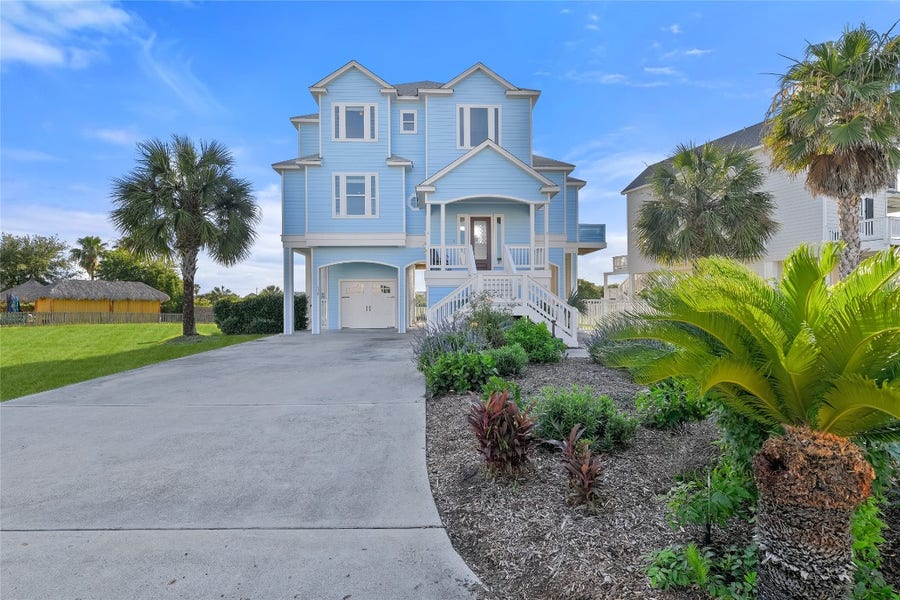 Property photo for 13338 Binnacle Way, Galveston, TX