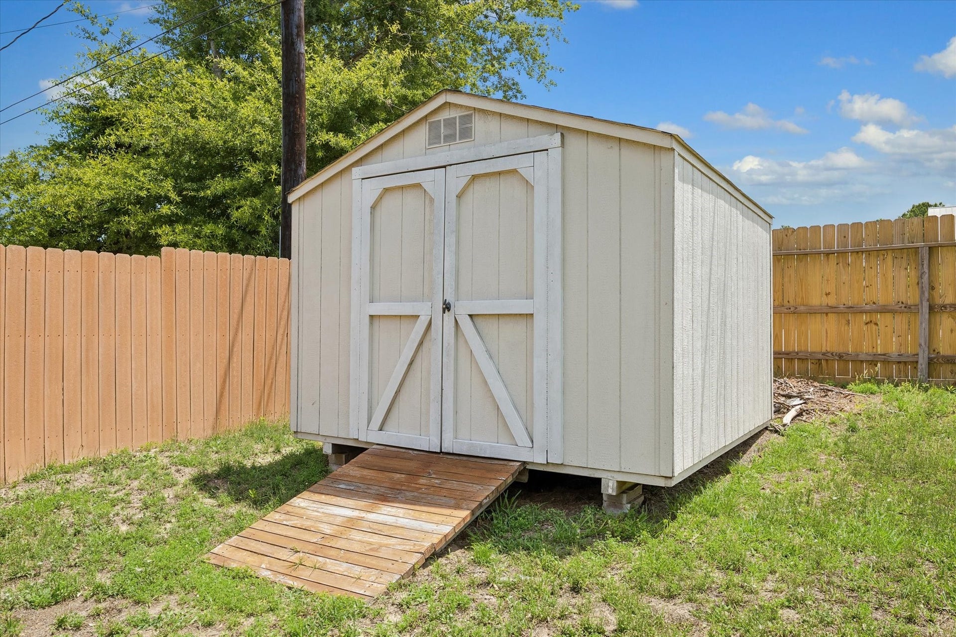 25114 Spring Ridge Drive, Spring, TX 77386 25114 Spring Ridge Drive, Spring, TX 77386