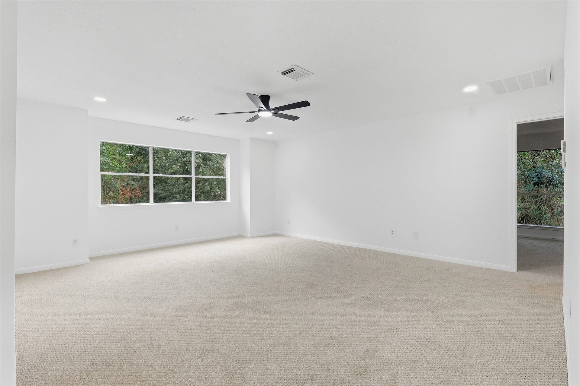 2nd view of gameroom