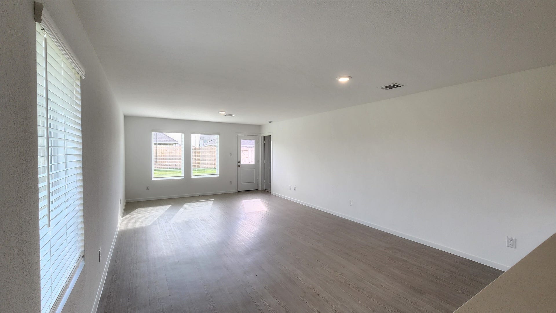 6303 Geyser Starish Drive, Katy, TX 77493 Dining and family room