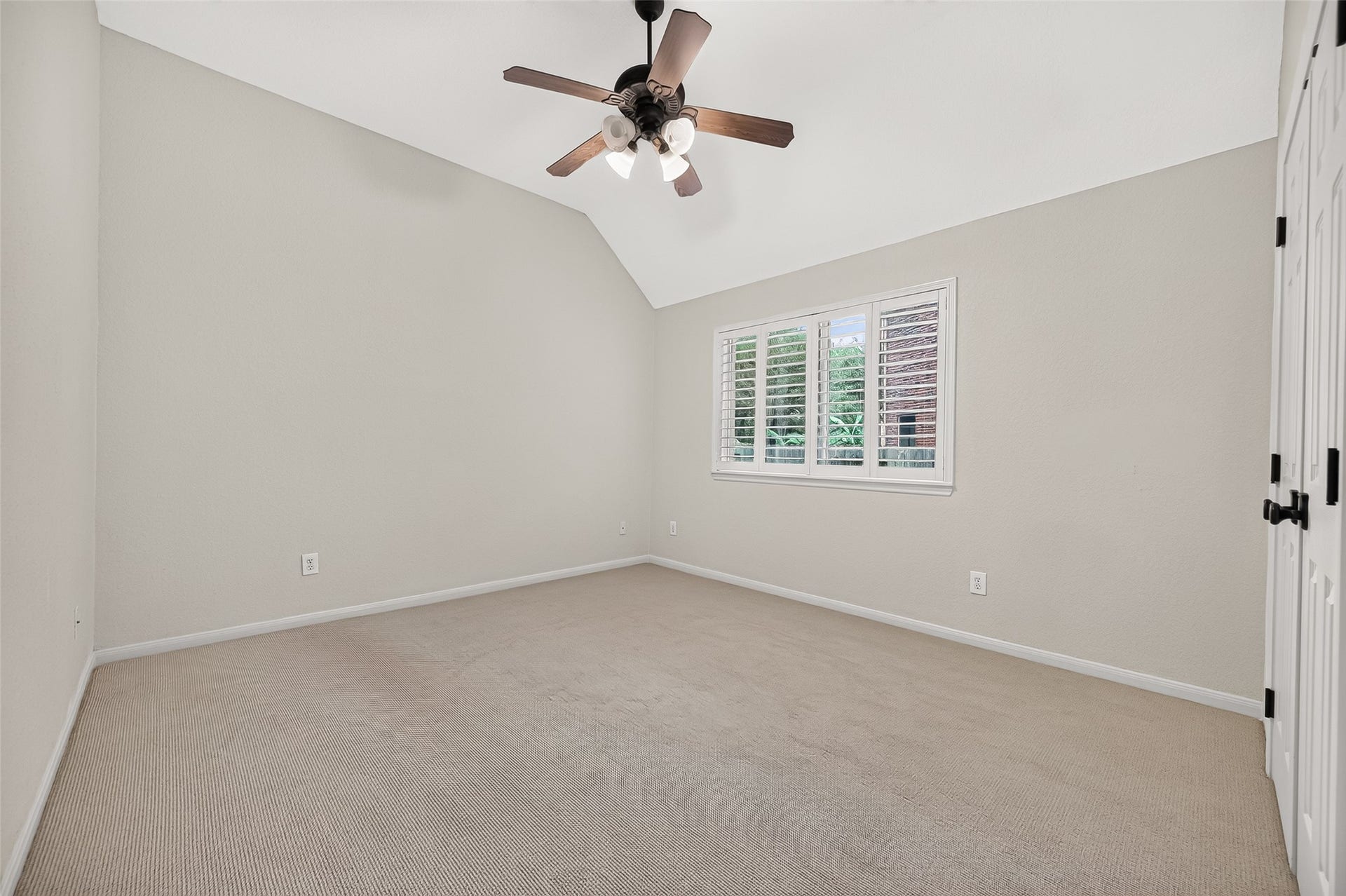 5242 Fountainbrook Lane, Sugar Land, TX 77479 5242 Fountainbrook Lane, Sugar Land, TX 77479