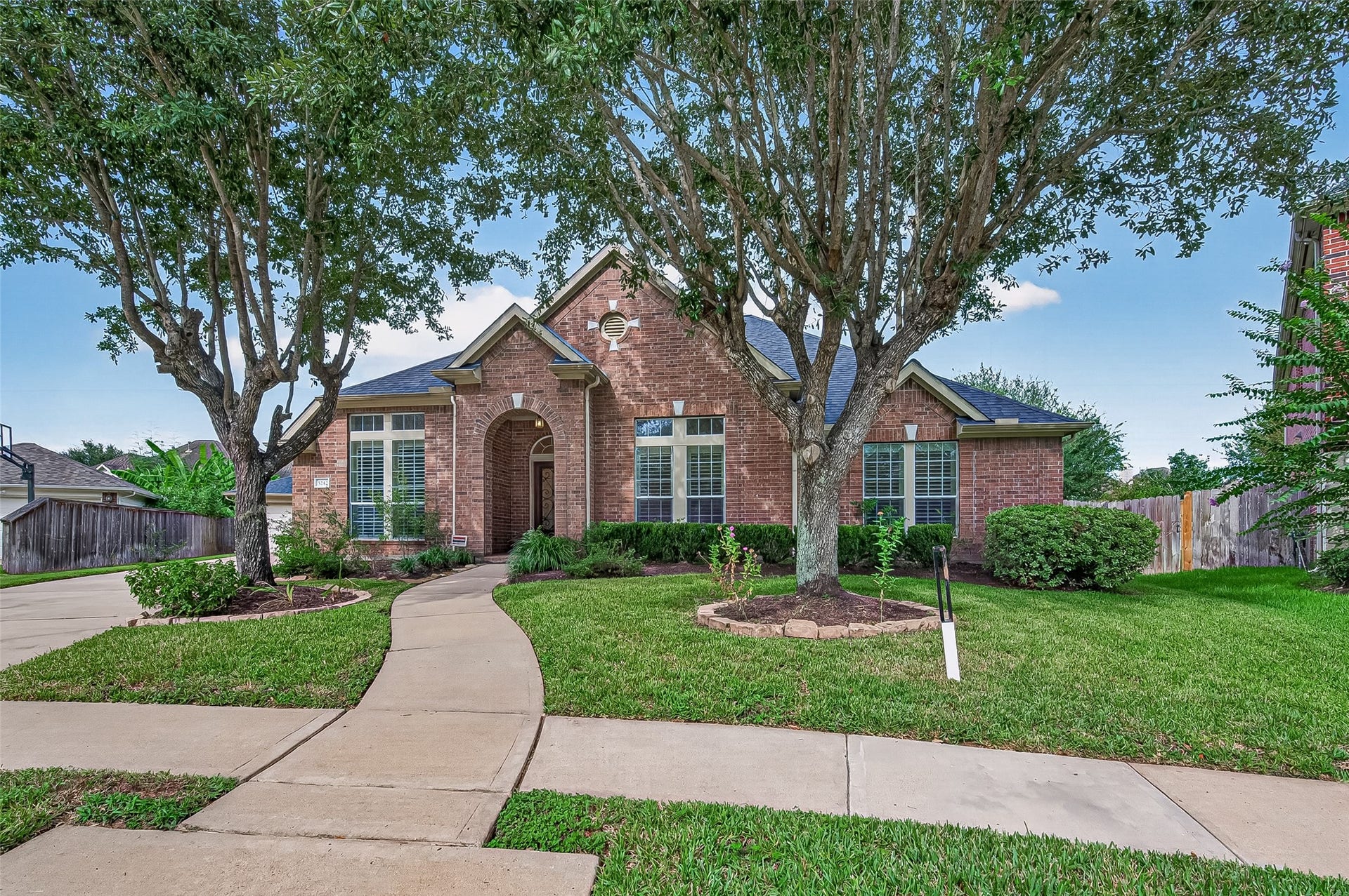 5242 Fountainbrook Lane, Sugar Land, TX 77479 5242 Fountainbrook Lane, Sugar Land, TX 77479