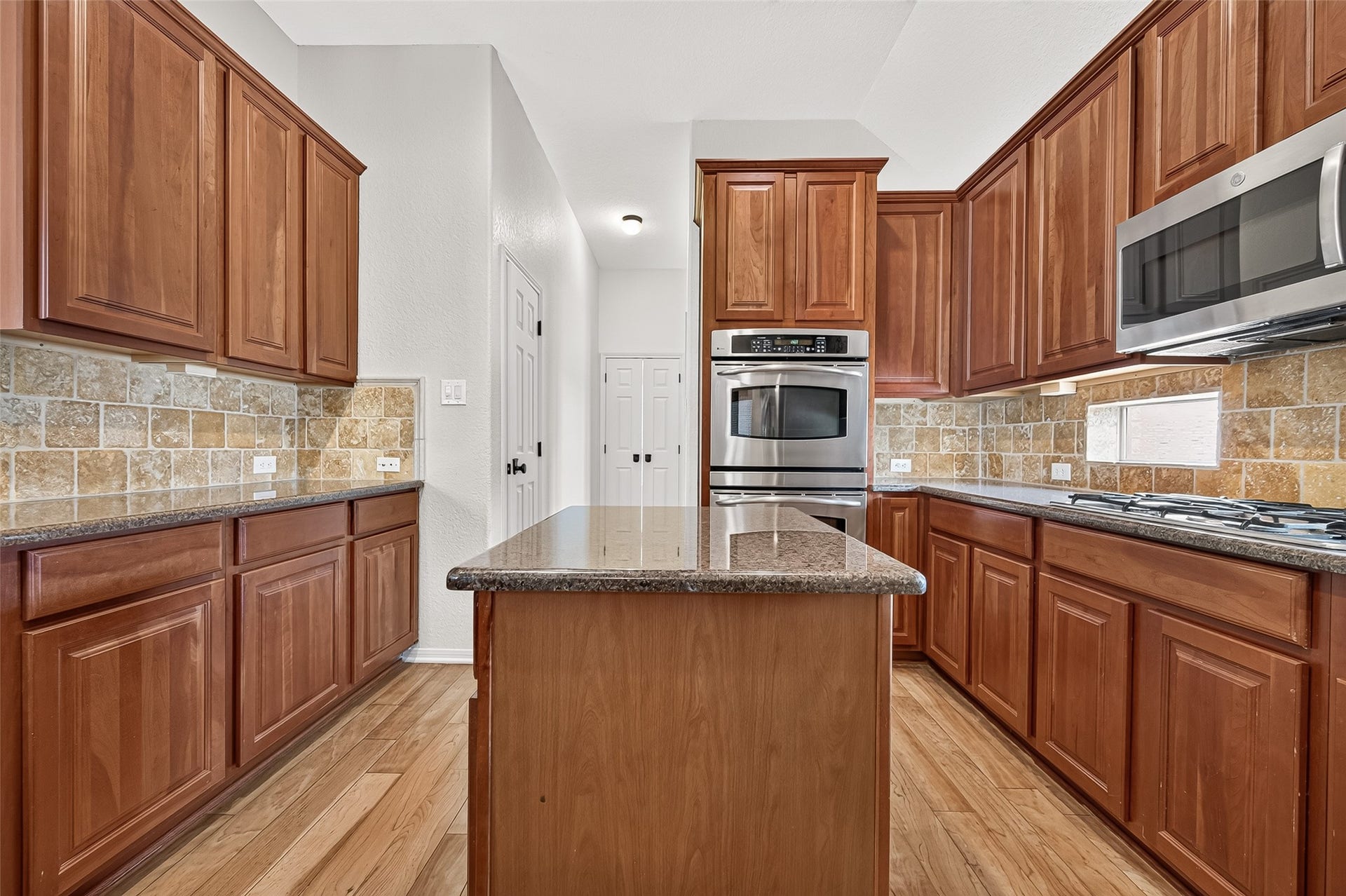 5242 Fountainbrook Lane, Sugar Land, TX 77479 5242 Fountainbrook Lane, Sugar Land, TX 77479
