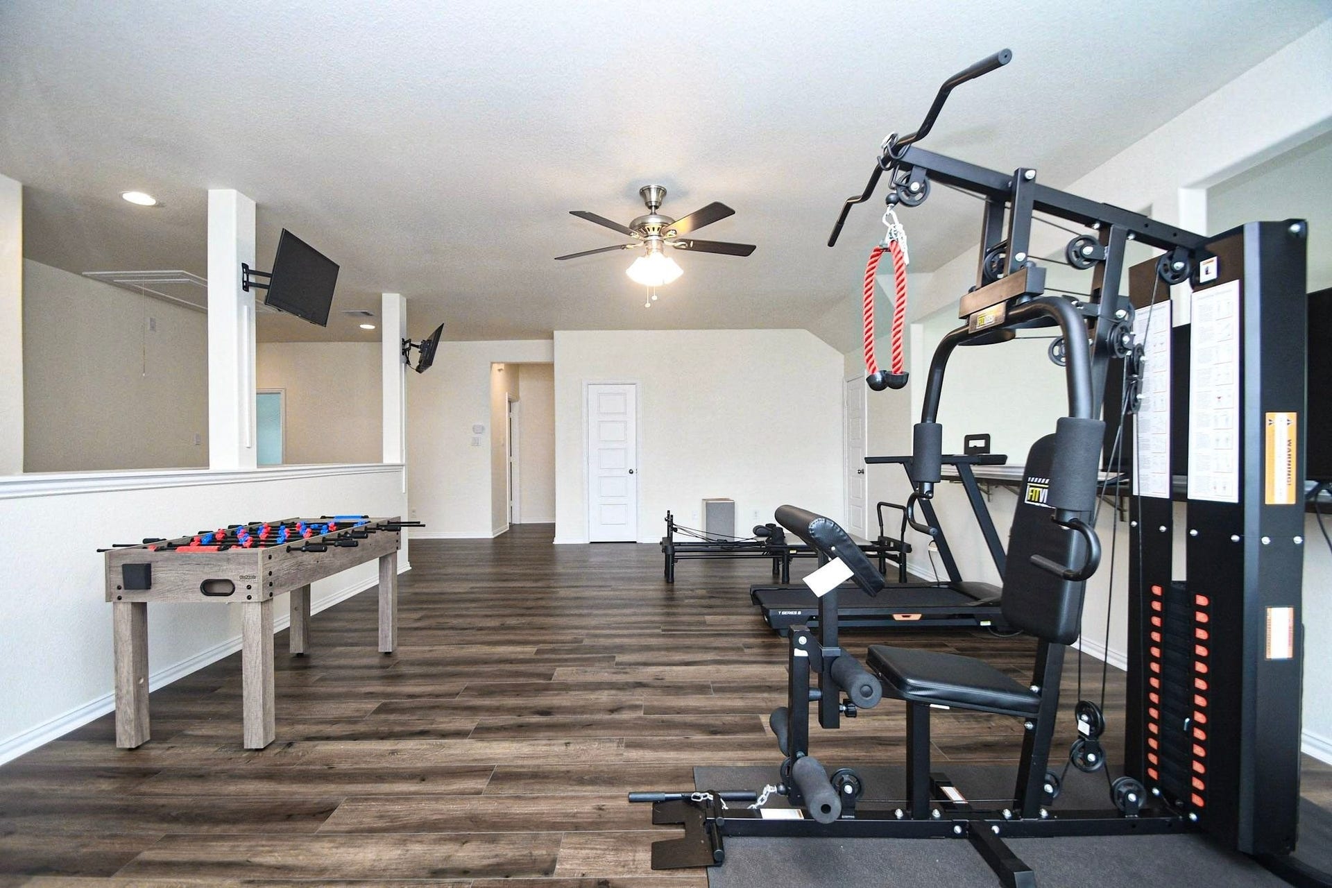 open flex space upstairs, gym, games, so many options!