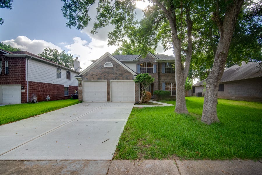 Property photo for 17143 Summer Hollow Drive, Sugar Land, TX