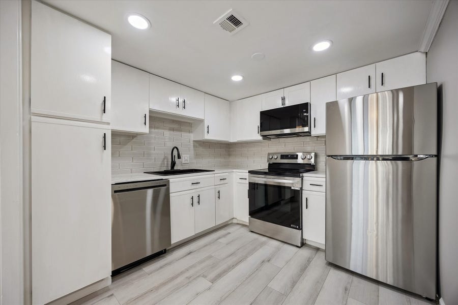 Property photo for 2016 Main Street, #903, Houston, TX