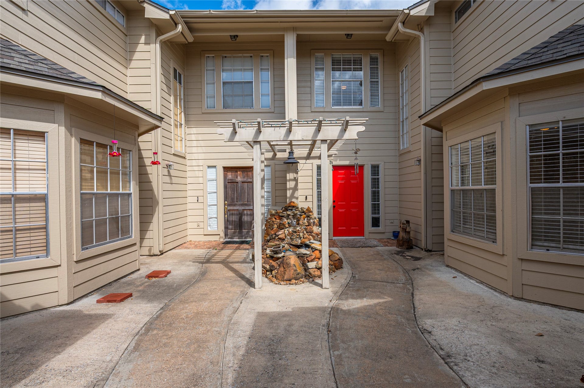 2060 Glencove Drive, Seabrook, TX 77586