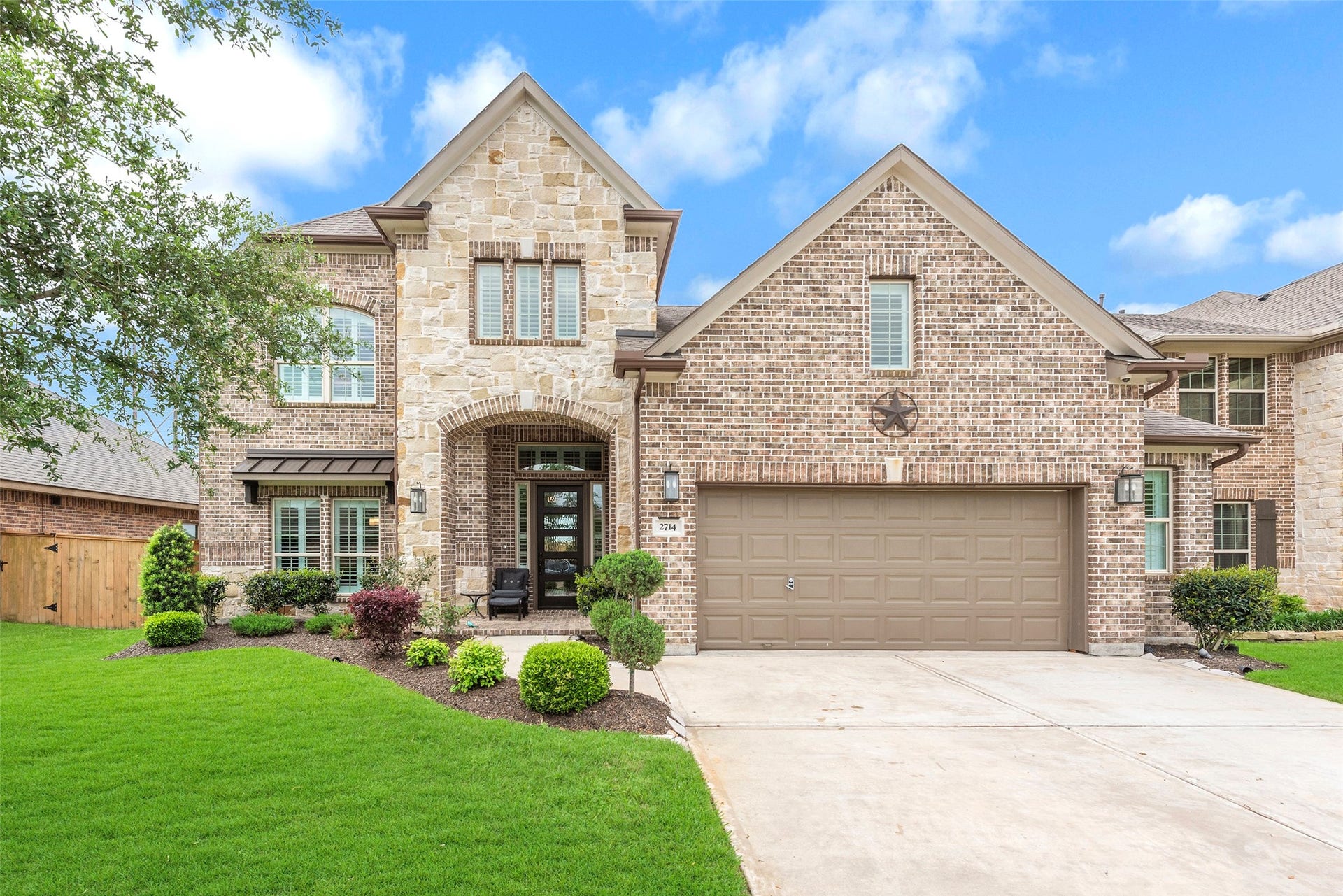 2714 Ahnya Lane, League City, TX 77573 2714 Ahnya Lane, League City, TX 77573