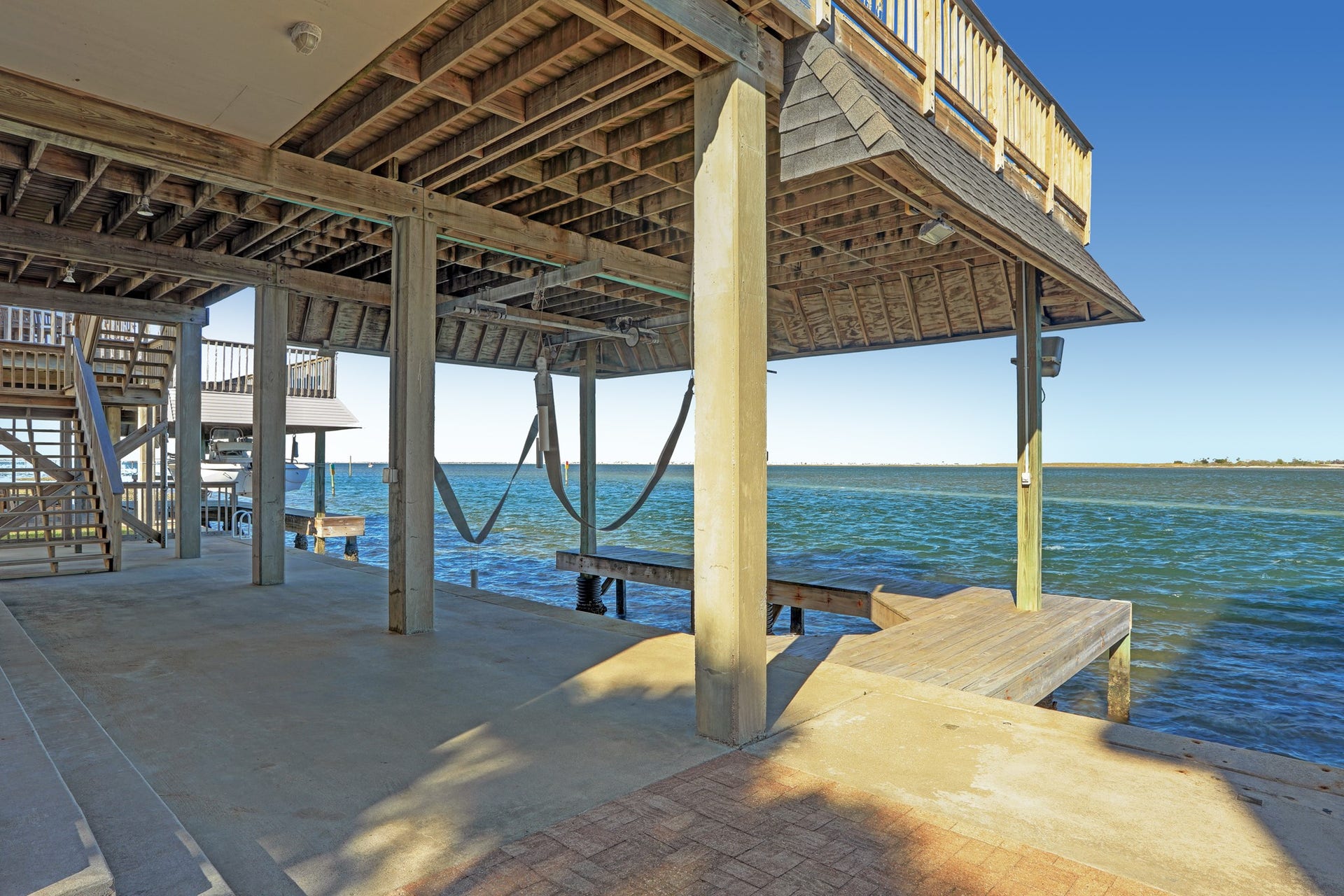 442 Jeanie Lynn Street, Tiki Island, TX 77554 442 Jeanie Lynn Street, Tiki Island, TX 77554