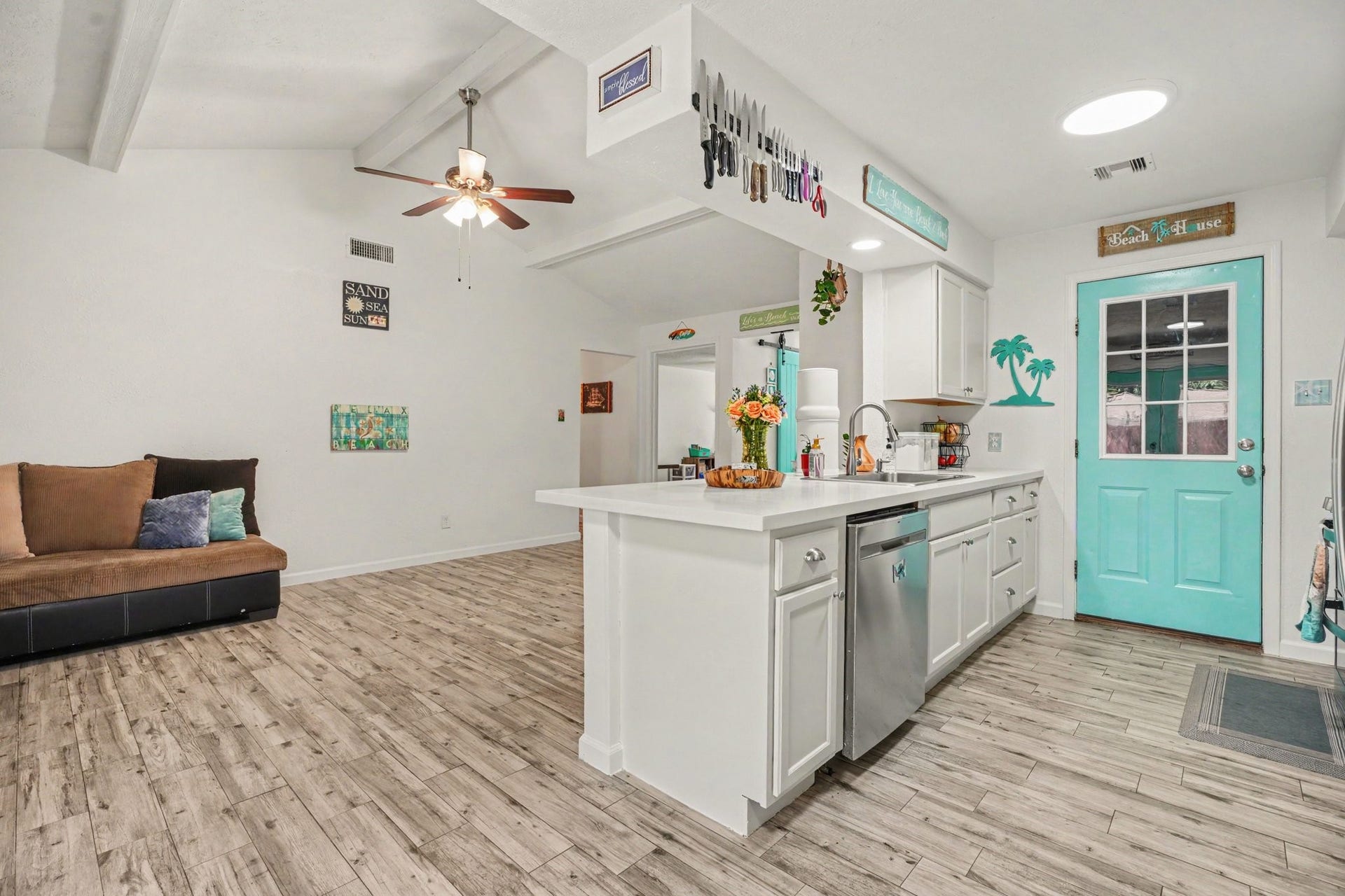 5003 Meadow Lark Lane, Dickinson, TX 77539