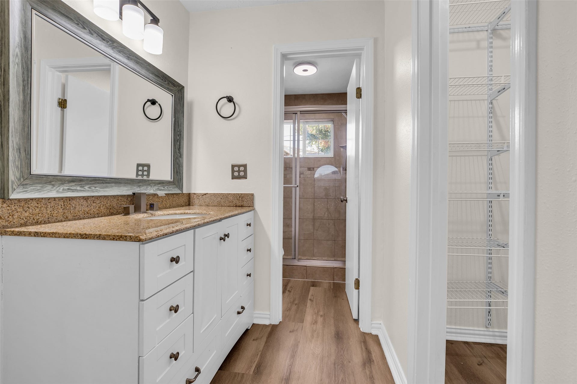 10414 Rustic Rock Road, La Porte, TX 77571 10414 Rustic Rock Road, La Porte, TX 77571