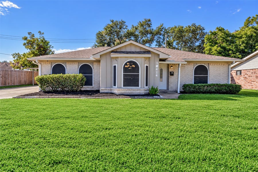 Property photo for 10414 Rustic Rock Road, La Porte, TX