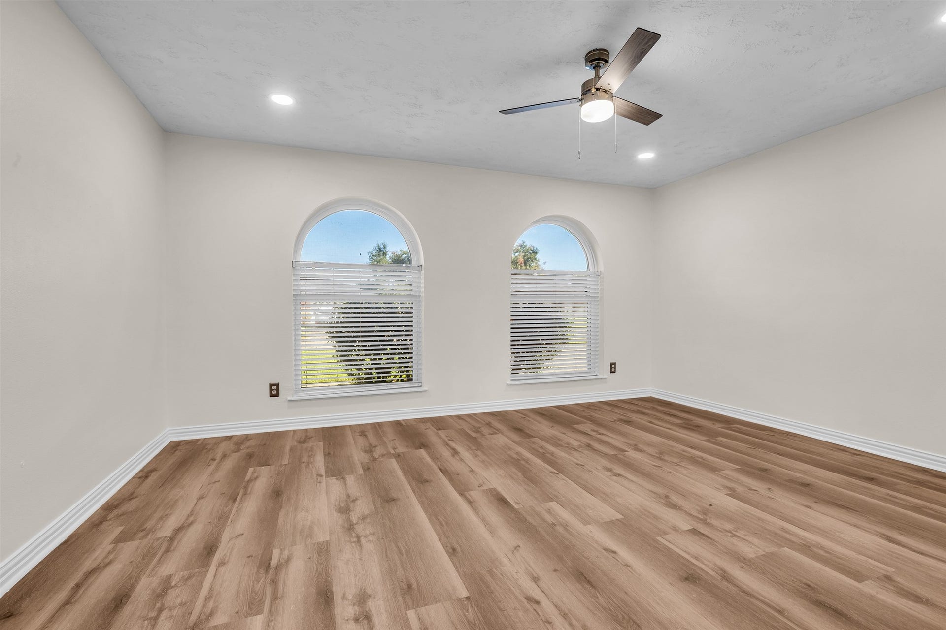 10414 Rustic Rock Road, La Porte, TX 77571 10414 Rustic Rock Road, La Porte, TX 77571