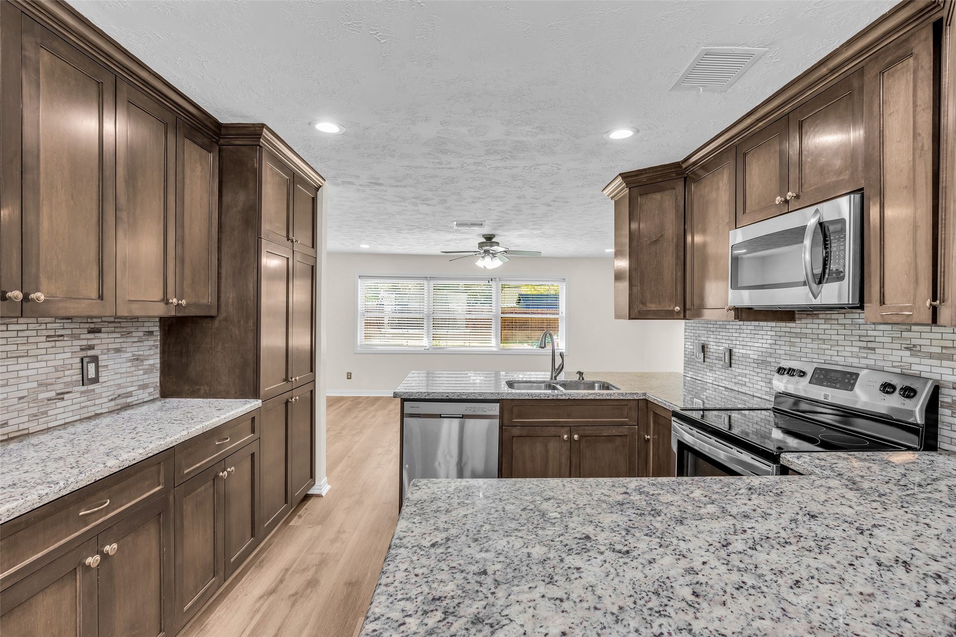 10414 Rustic Rock Road, La Porte, TX 77571 10414 Rustic Rock Road, La Porte, TX 77571