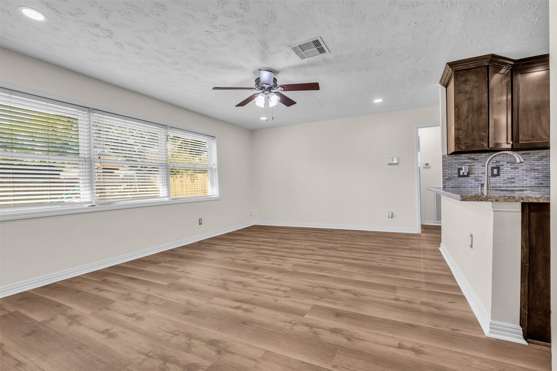 10414 Rustic Rock Road, La Porte, TX 77571 10414 Rustic Rock Road, La Porte, TX 77571