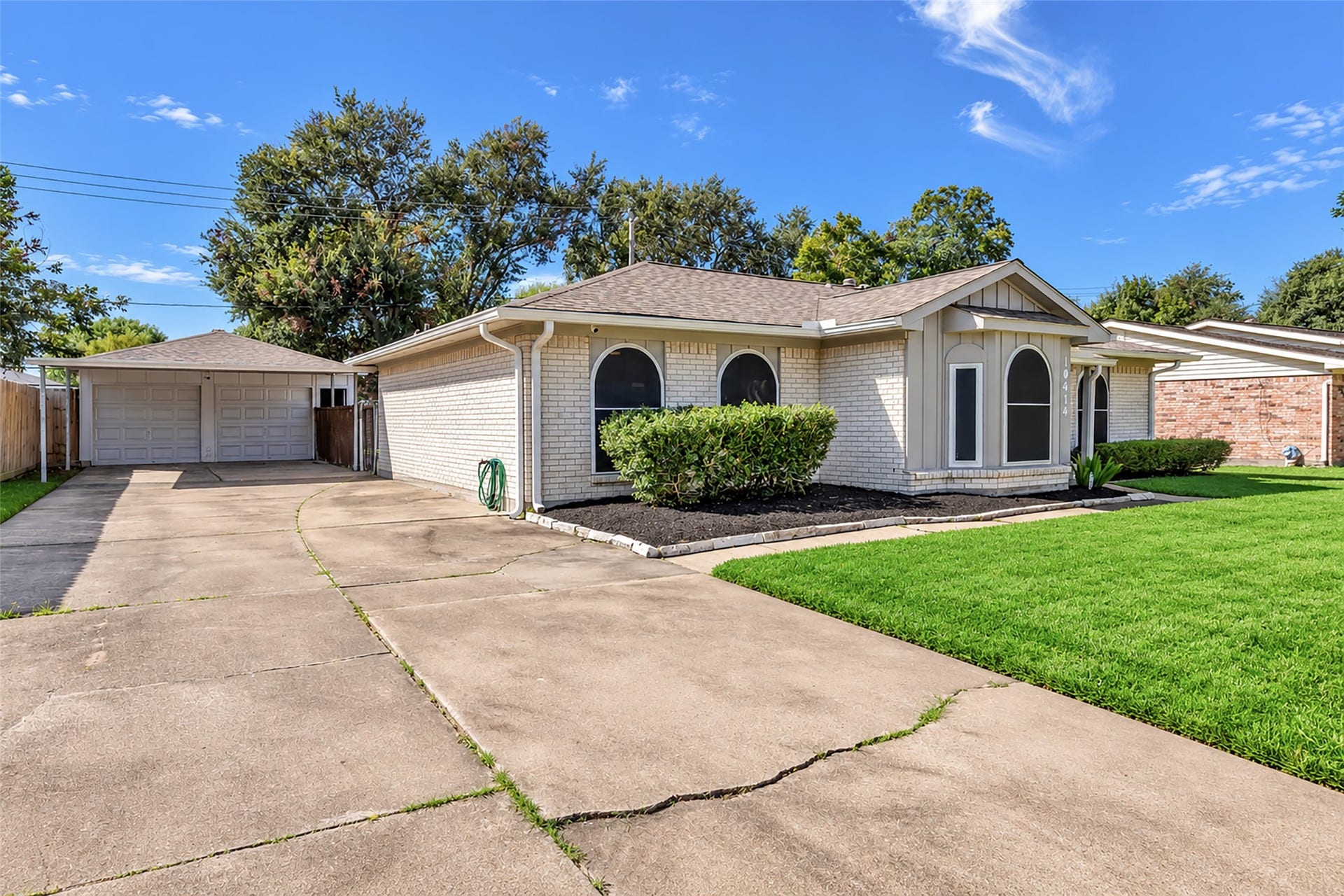 10414 Rustic Rock Road, La Porte, TX 77571 10414 Rustic Rock Road, La Porte, TX 77571