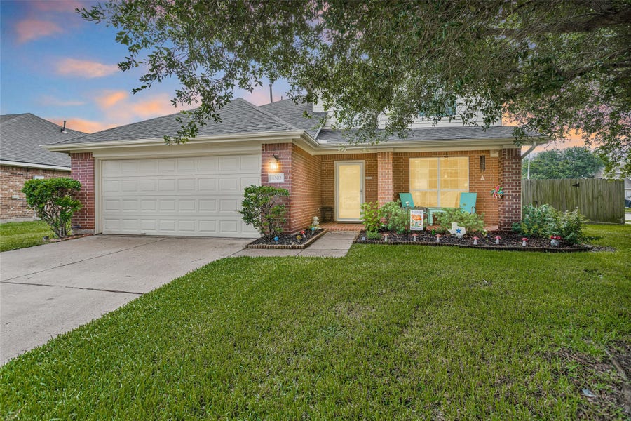 Property photo for 8302 Coriander Lane, Baytown, TX