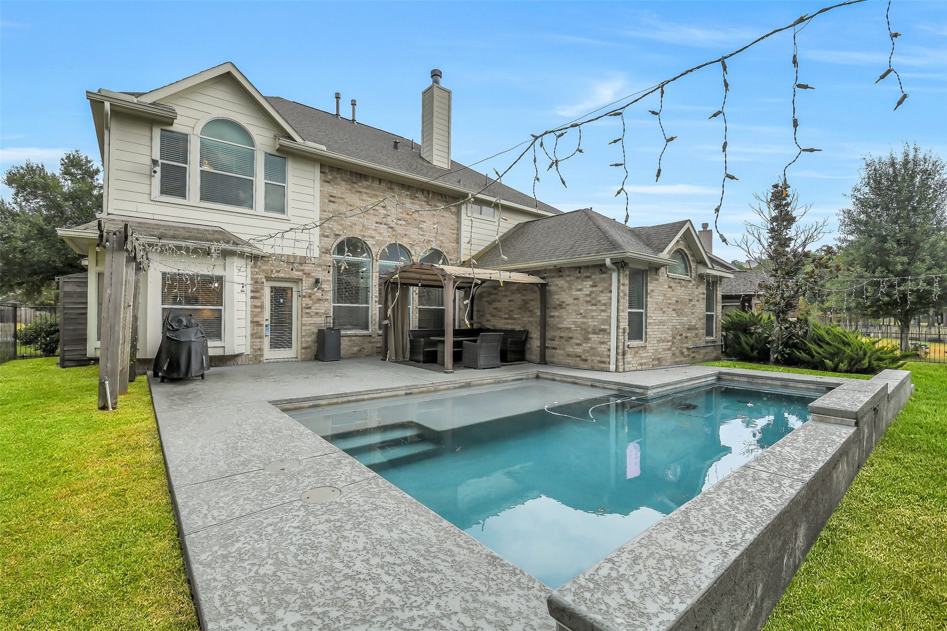 30214 Vinebriar Drive, Spring, TX 77386 30214 Vinebriar Drive, Spring, TX 77386